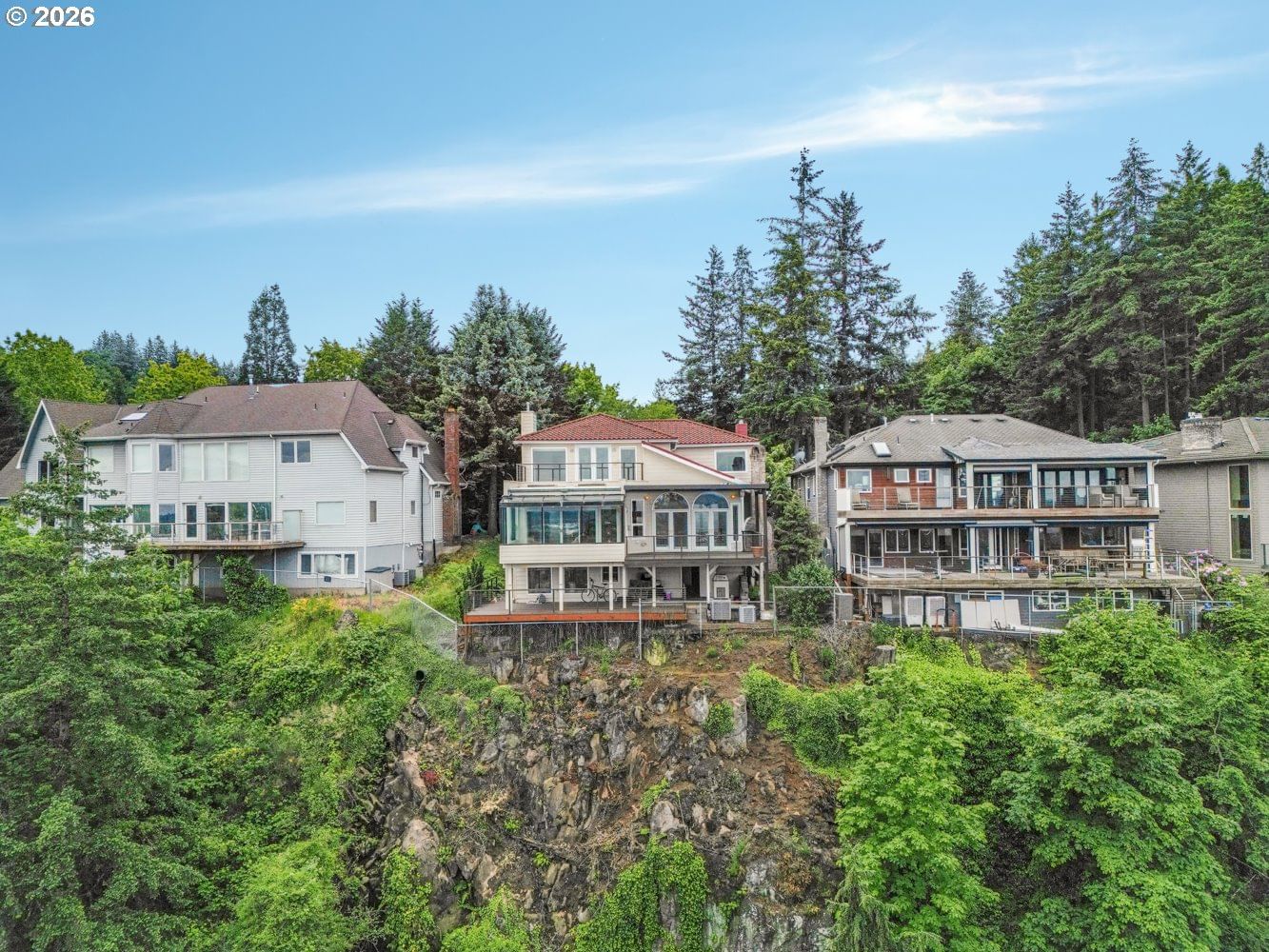 Listing photo 4 of 48, 9101 NE CLIFF ST, Portland, OR, 97220
