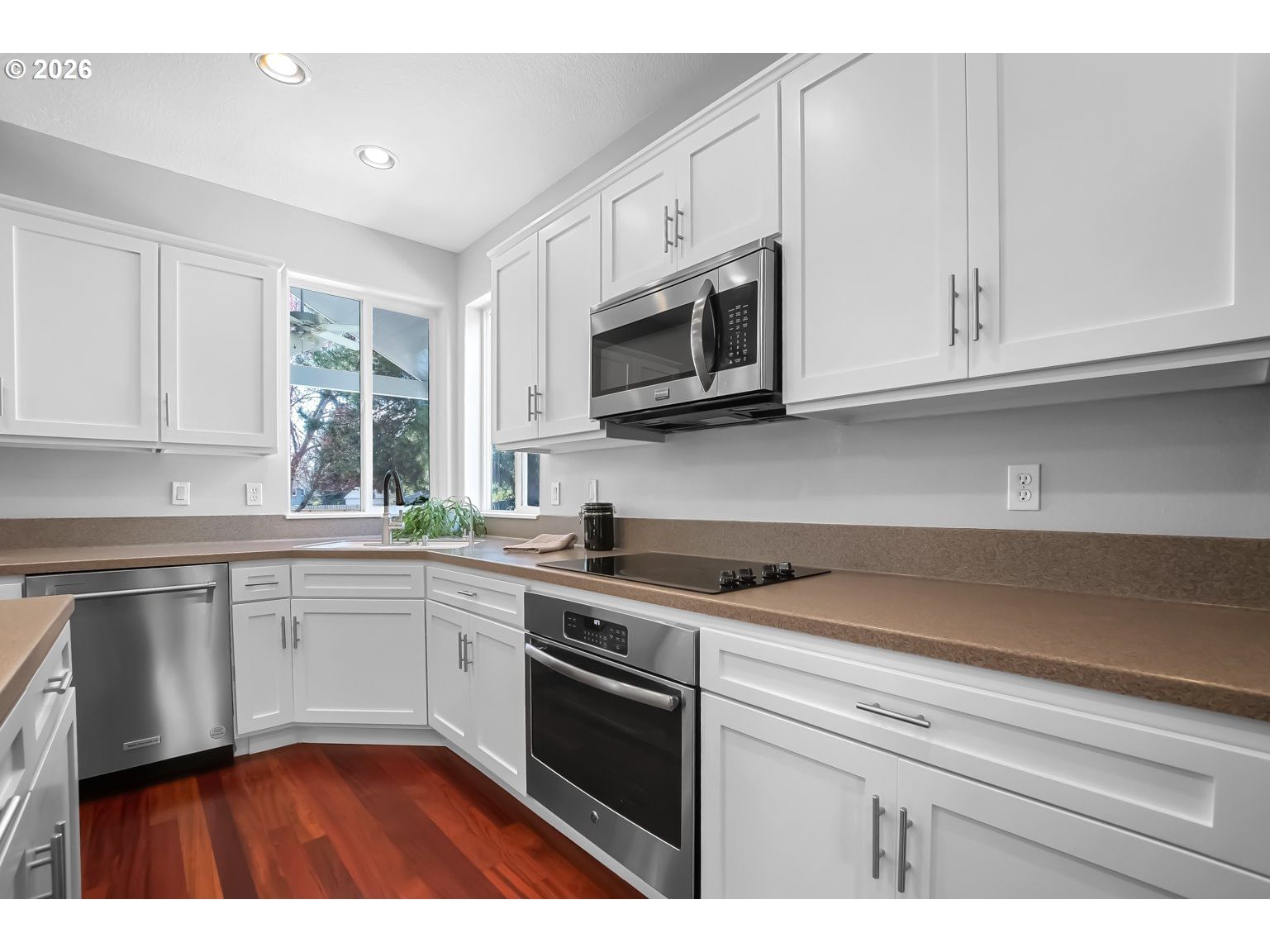 Listing photo 5 of 46, 31526 SW ORCHARD DR, Wilsonville, OR, 97070