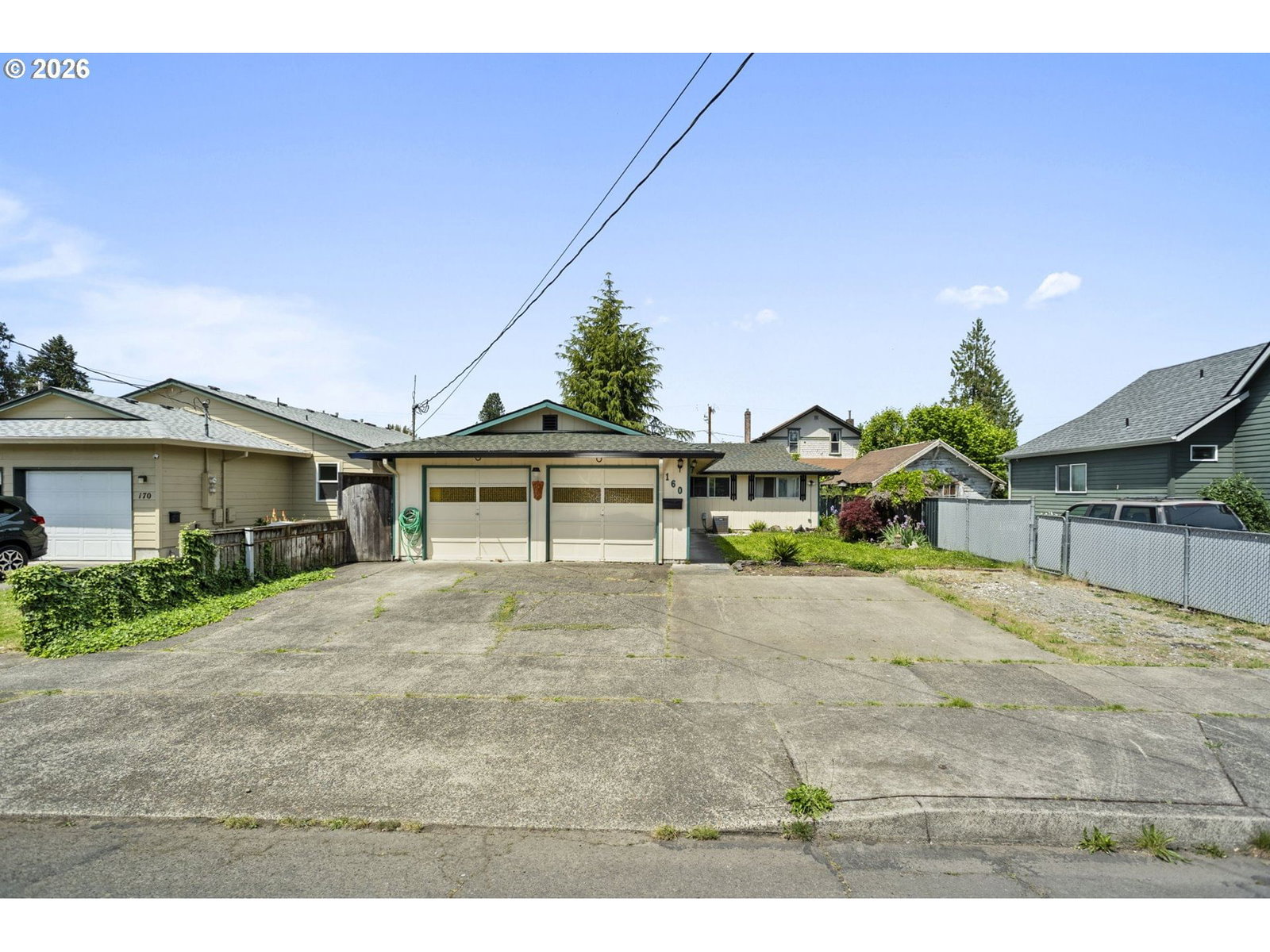 160 W BERKELEY ST