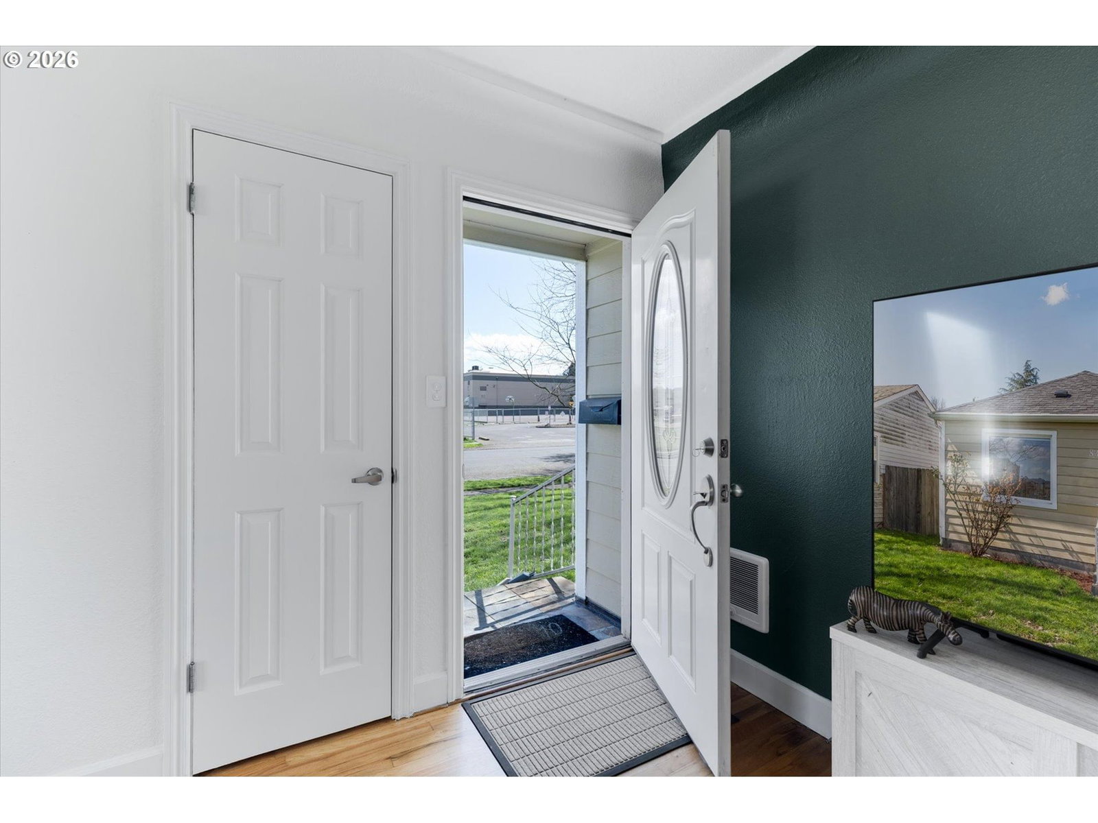 Listing photo 5 of 40, 835 20TH AVE, Longview, WA, 98632