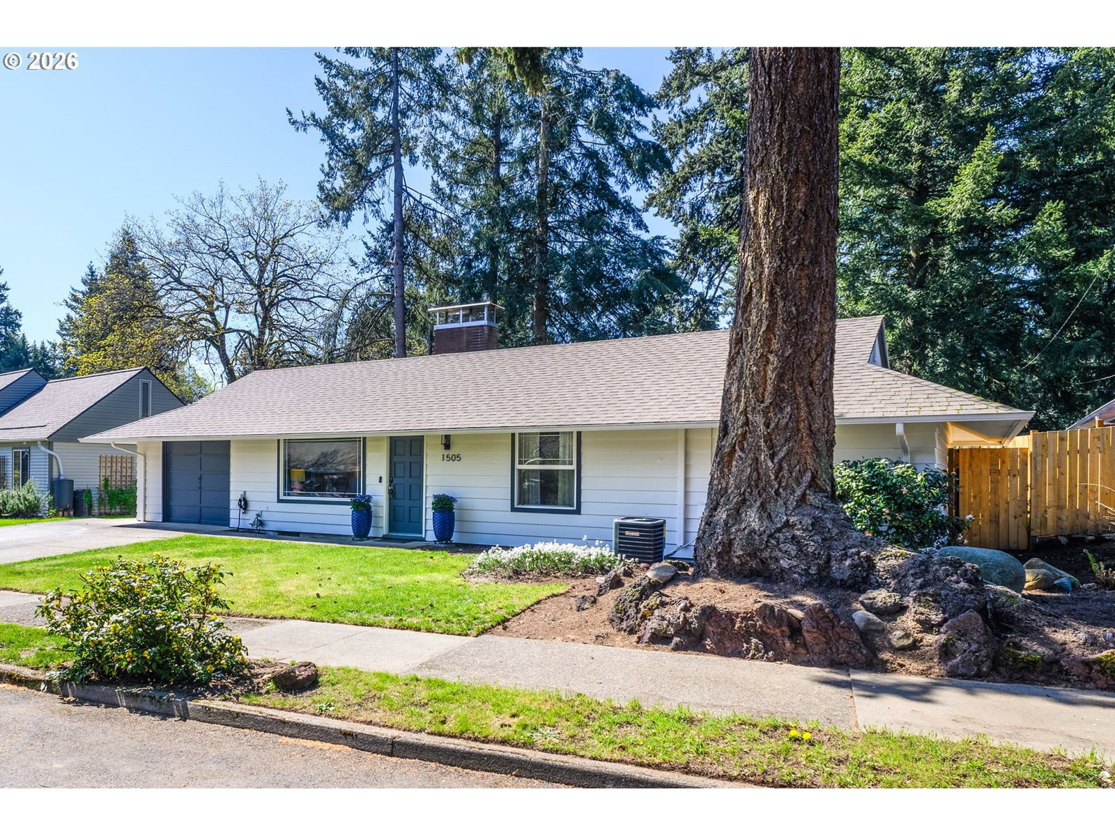 Listing photo 4 of 27, 1505 SE 145TH AVE, Portland, OR, 97233