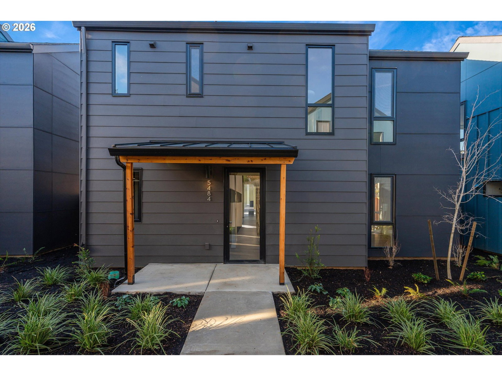 5484 SE Boise ST