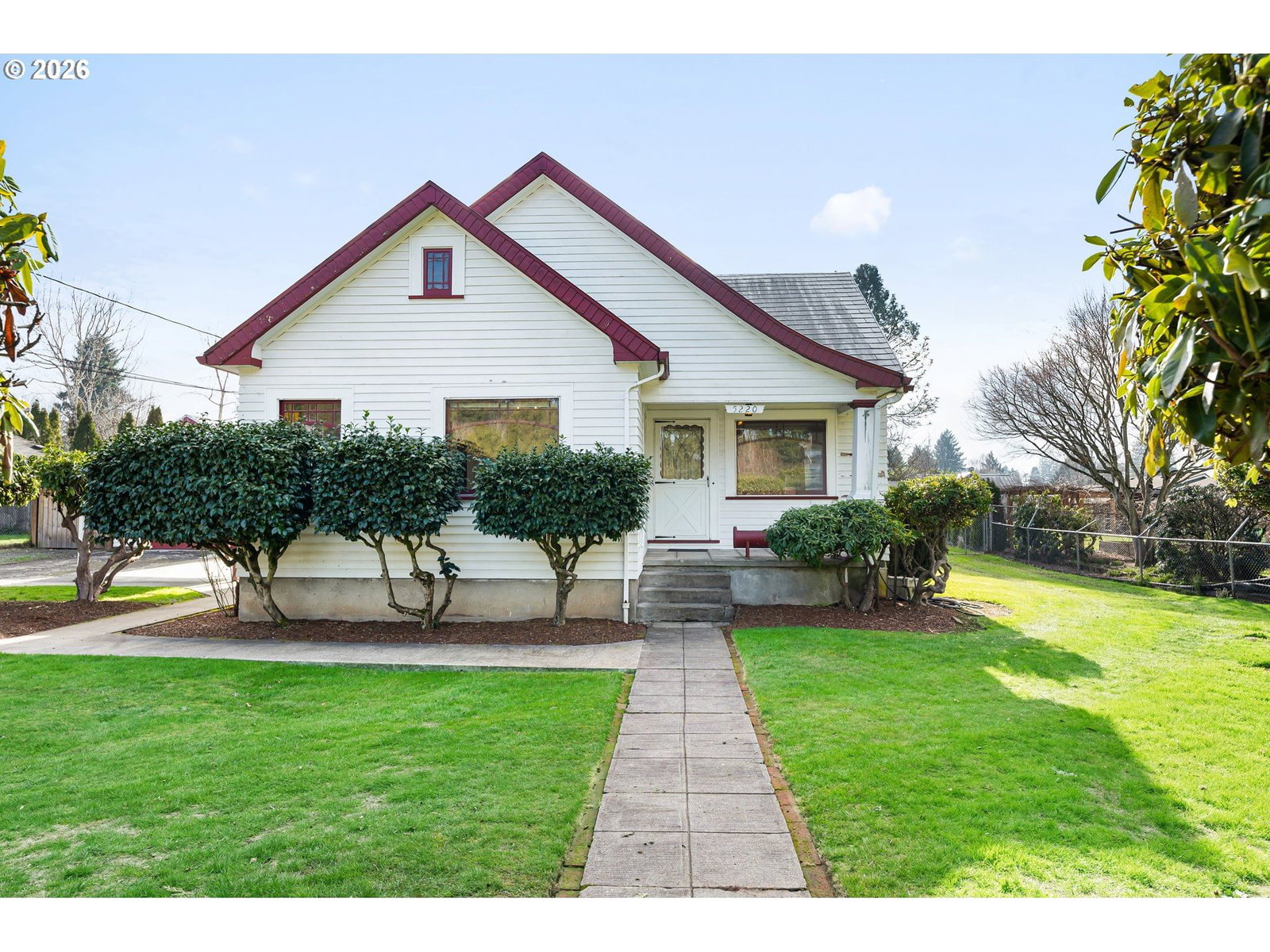 Primary listing photo, 5220 SE KING RD, Milwaukie, OR, 97222