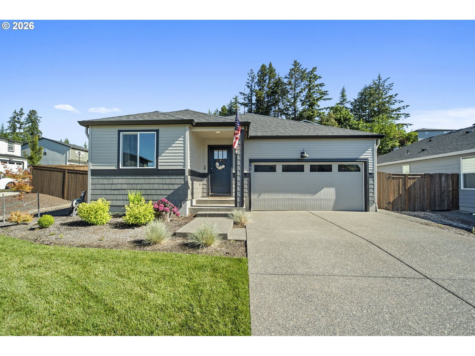 Listing photo 1 of 6