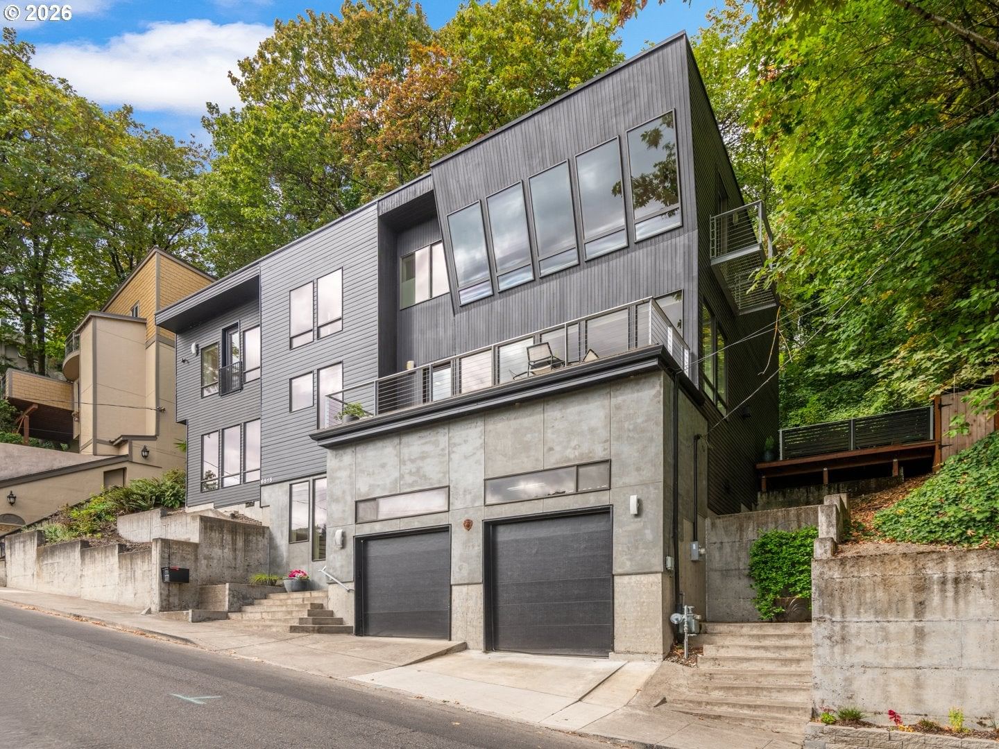 6515 S CORBETT AVE