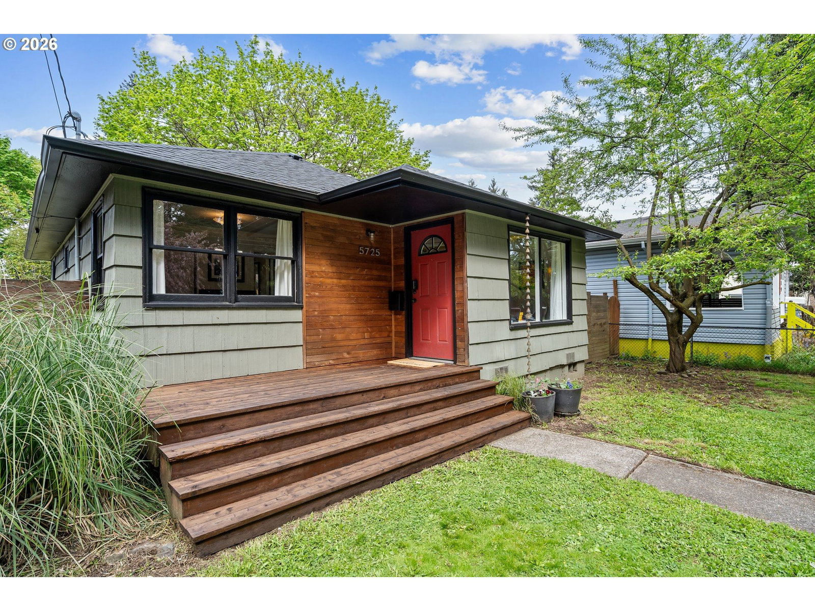 Listing photo 4 of 34, 5725 SE 72ND AVE, Portland, OR, 97206