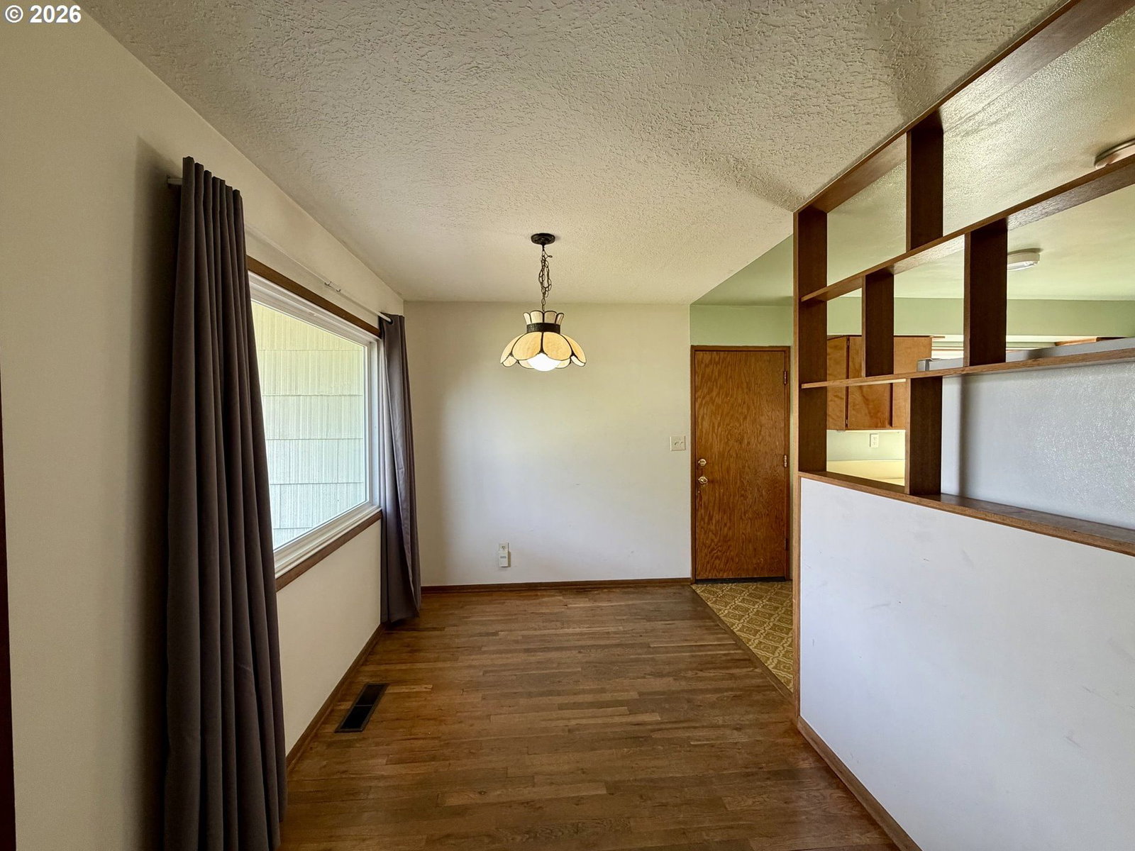 Listing photo 5 of 21, 5104 NE ALBERTA ST, Portland, OR, 97218
