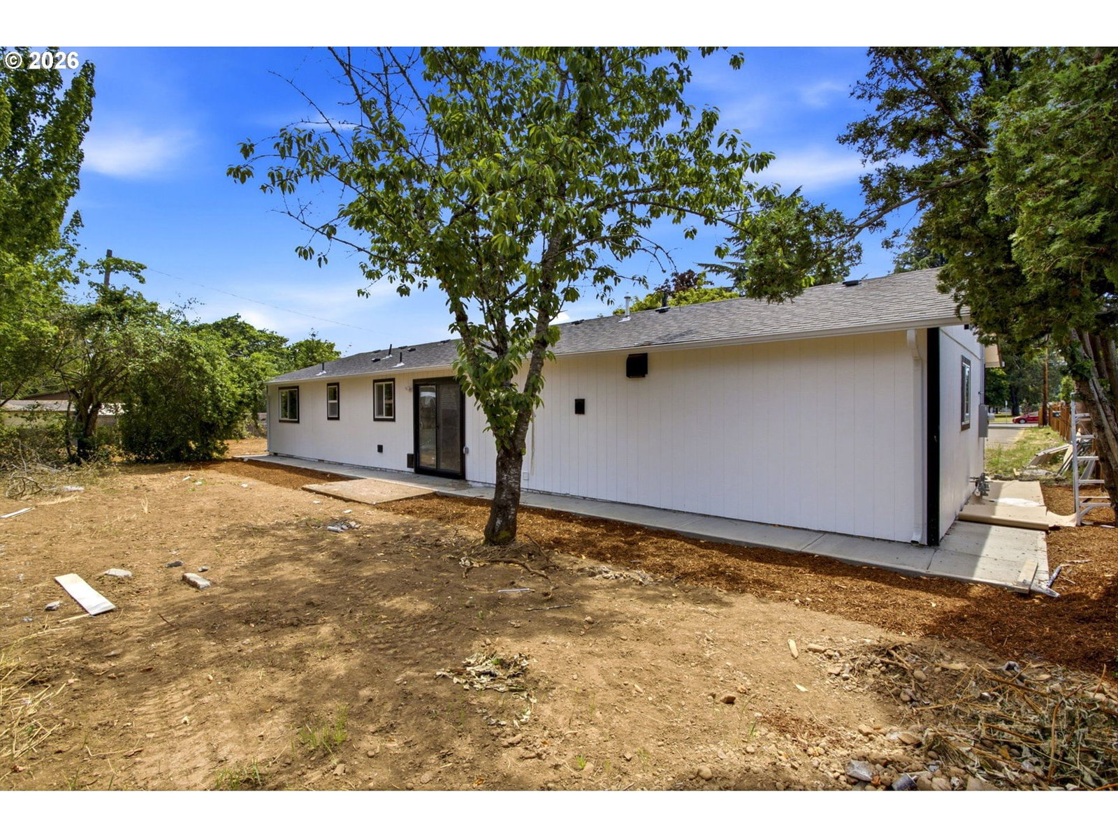 Listing photo 4 of 29, 7563 SE FLAVEL ST, Portland, OR, 97206