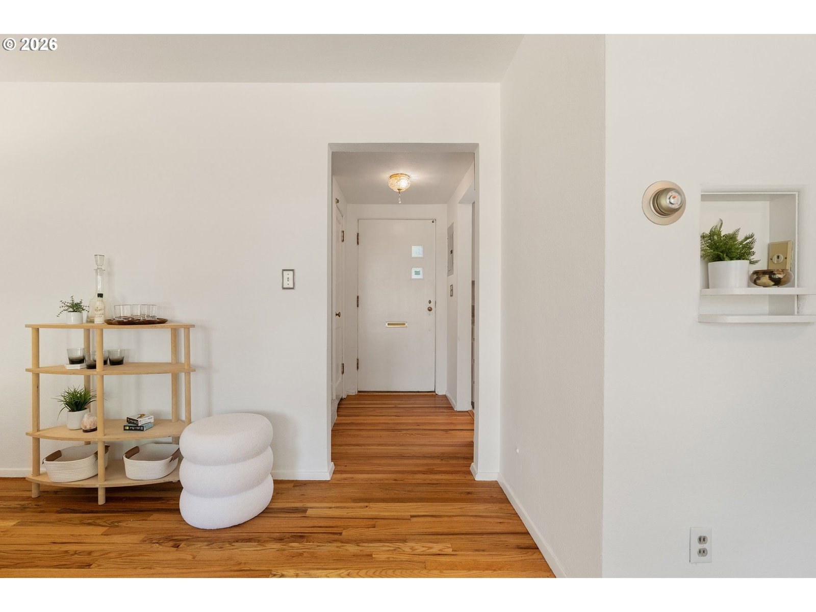 Listing photo 4 of 48, 6829 NE BROADWAY, Portland, OR, 97213