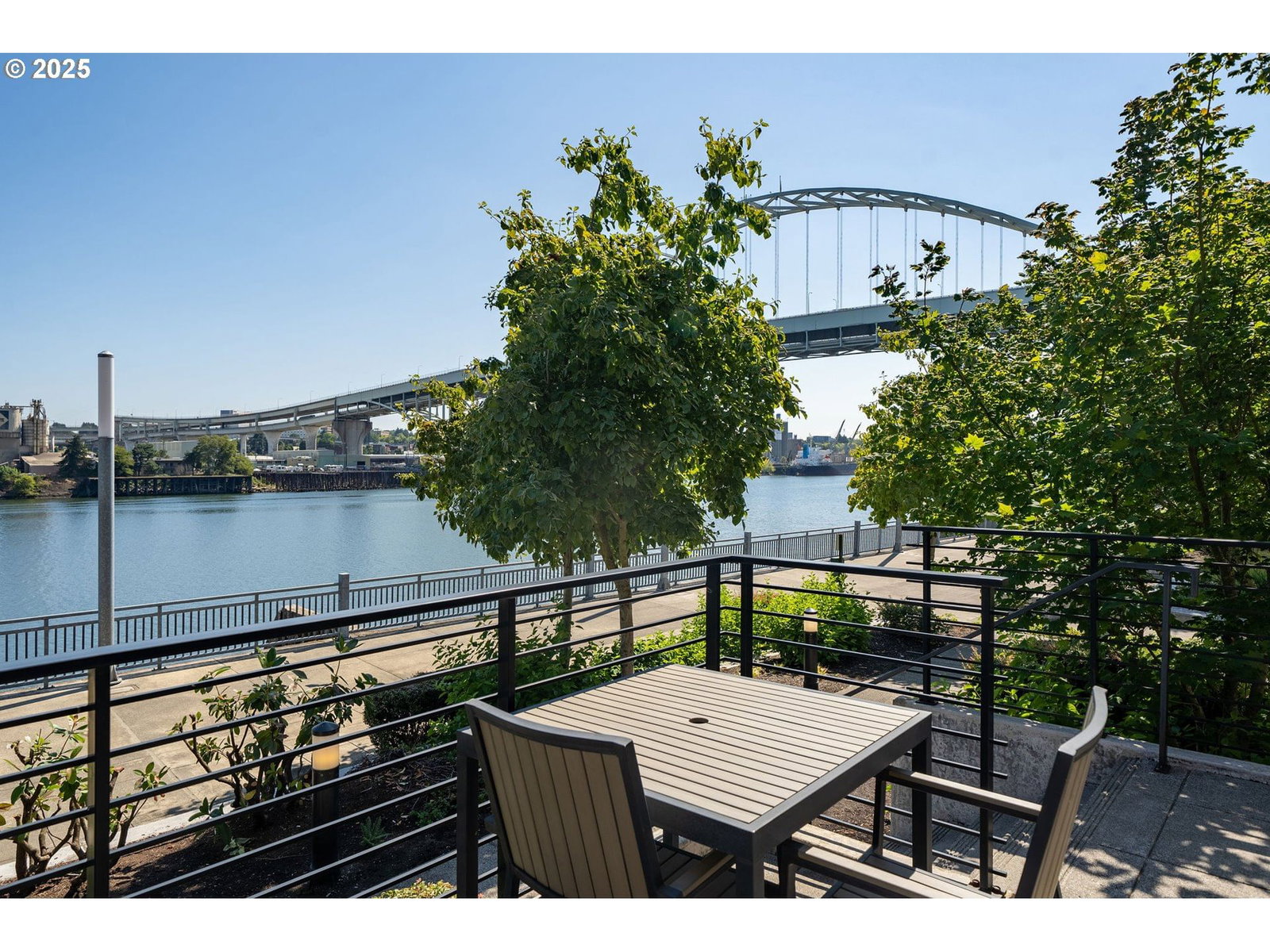 Listing photo 5 of 35, 1658 NW RIVERSCAPE ST, Portland, OR, 97209