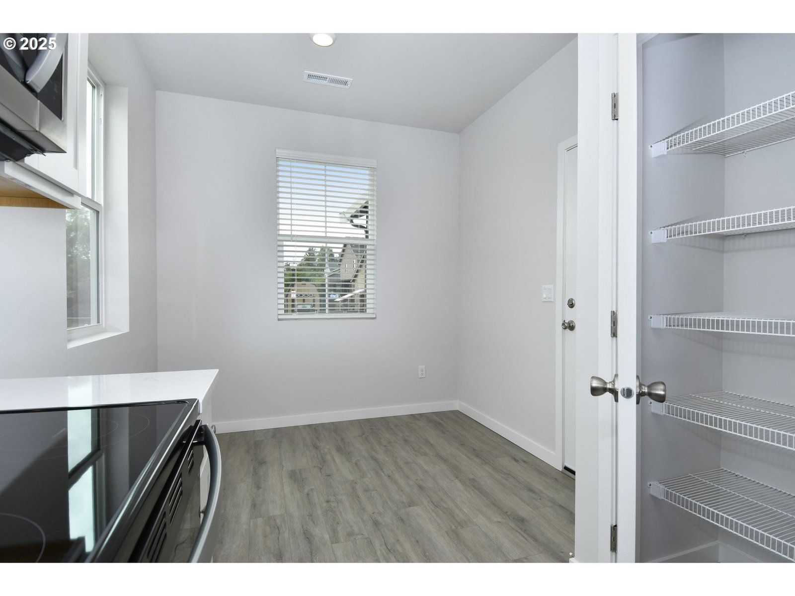 Listing photo 4 of 16, 5334 NE 68TH ST, Vancouver, WA, 98661