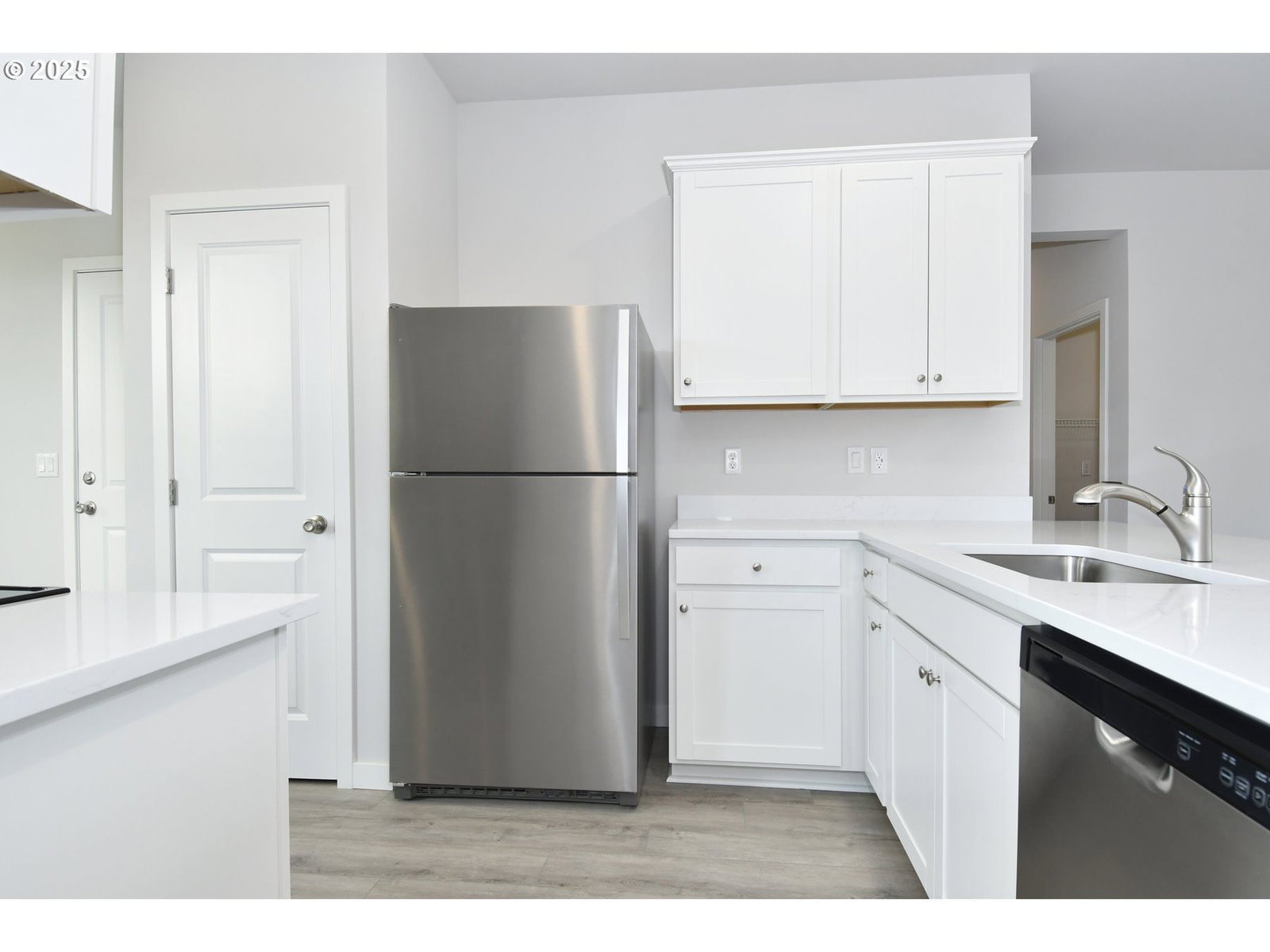 Listing photo 5 of 16, 5334 NE 68TH ST, Vancouver, WA, 98661