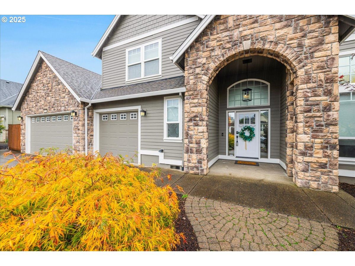 Listing photo 4 of 47, 20870 YOSEMITE ST NE, Aurora, OR, 97002