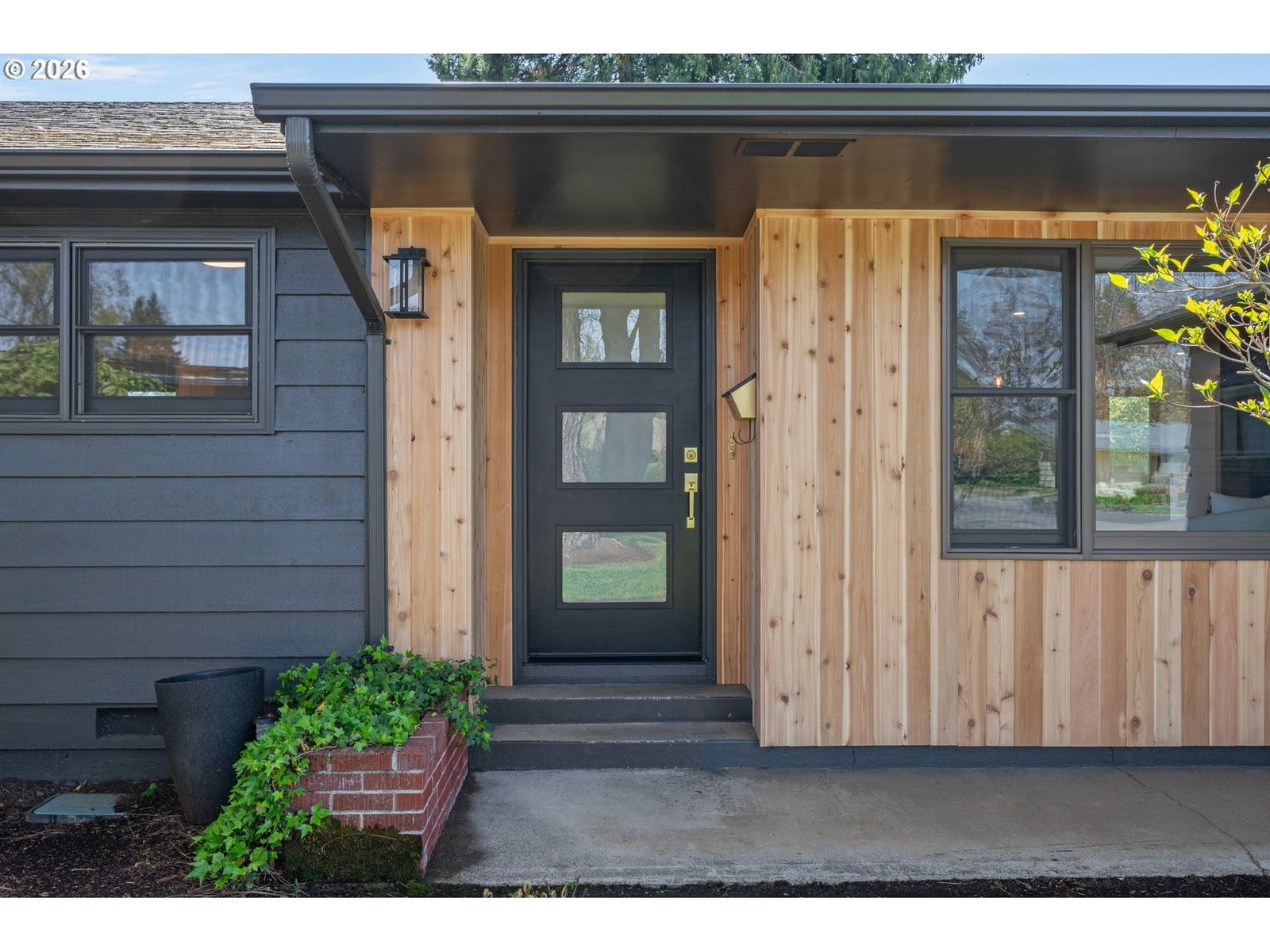 Listing photo 4 of 46, 250 REGAL CT, Eugene, OR, 97401