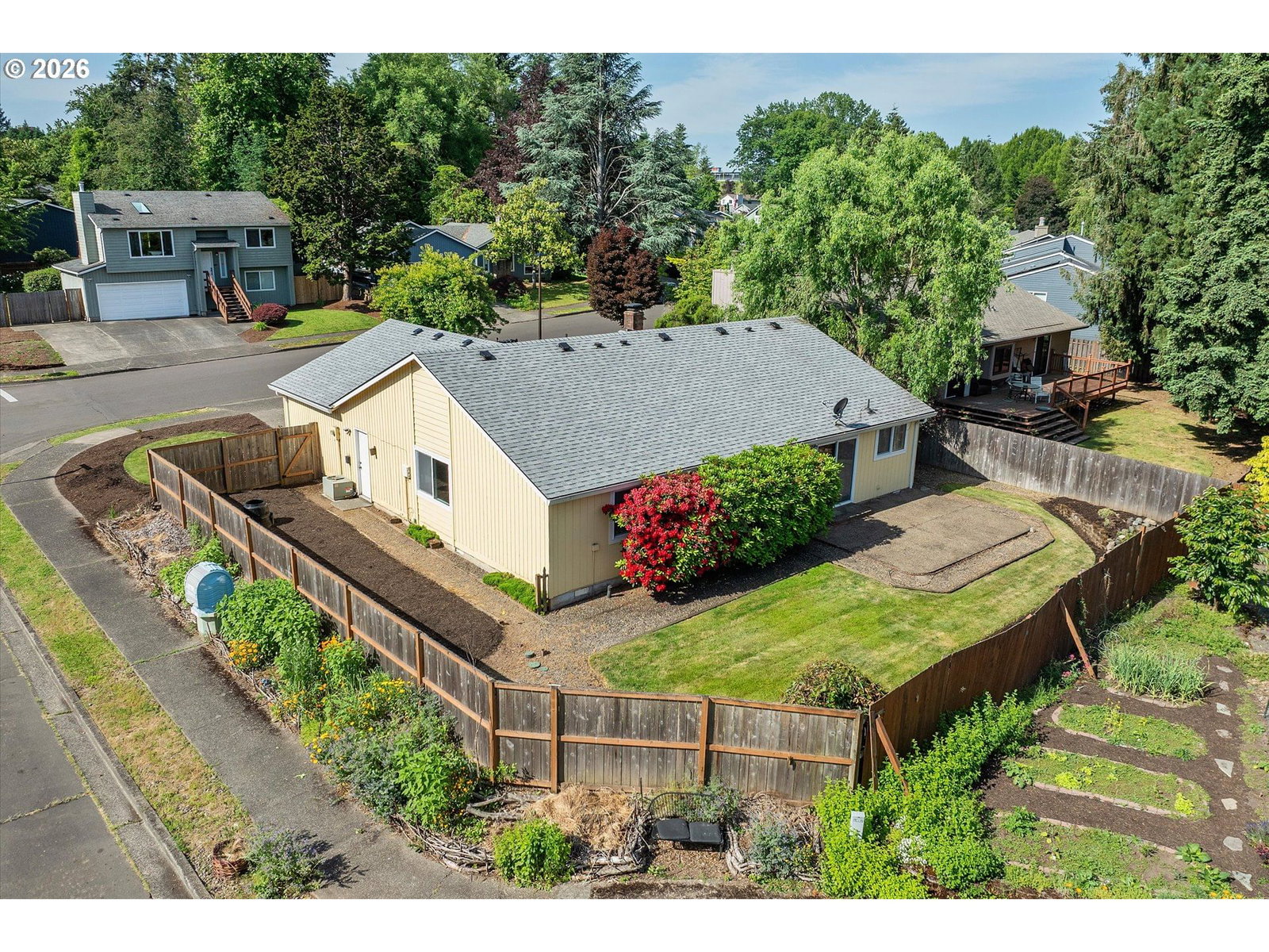 Listing photo 4 of 36, 8541 SW MANDAN DR, Tualatin, OR, 97062