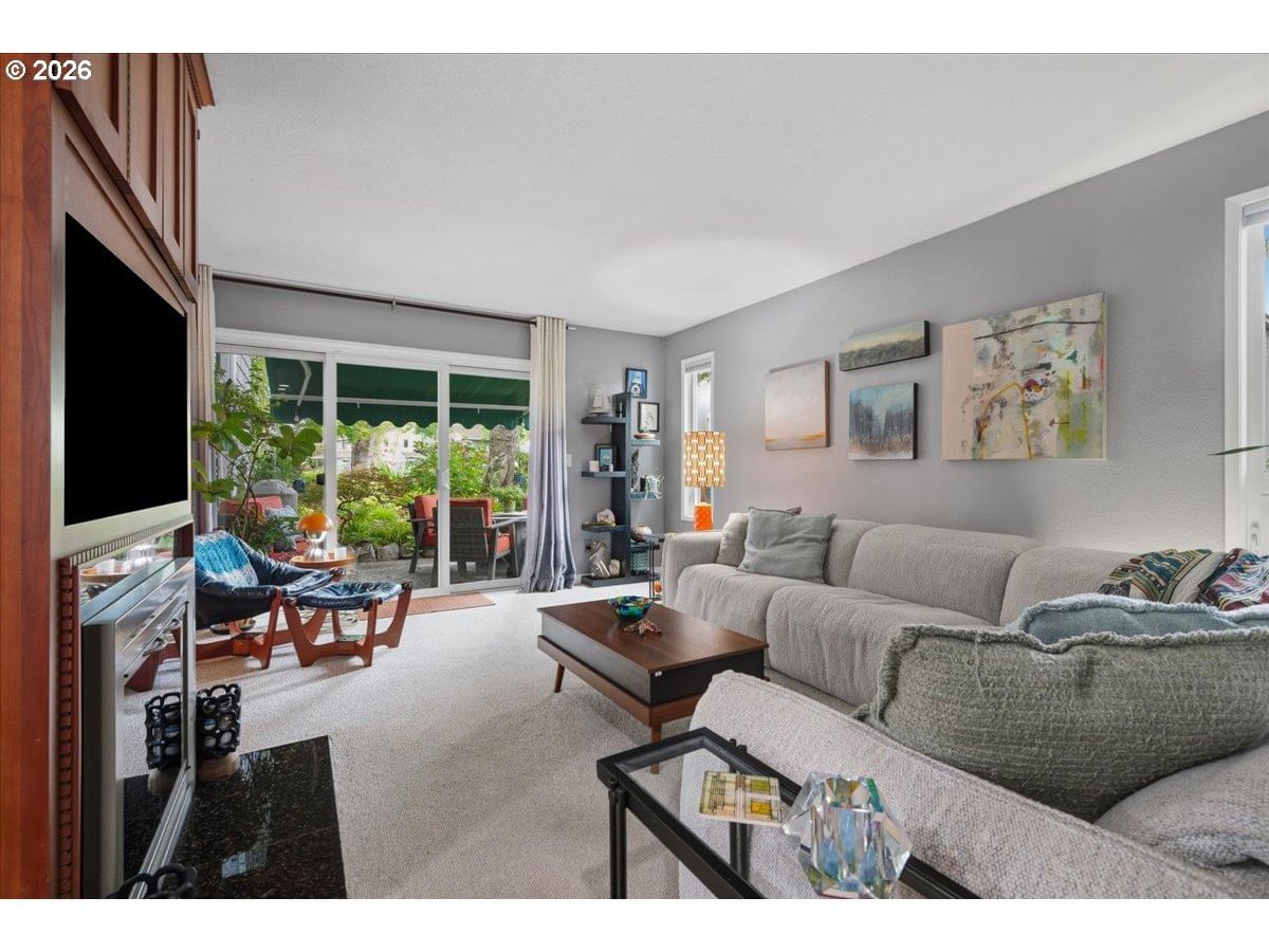 Listing photo 4 of 45, 634 N HAYDEN BAY DR, Portland, OR, 97217
