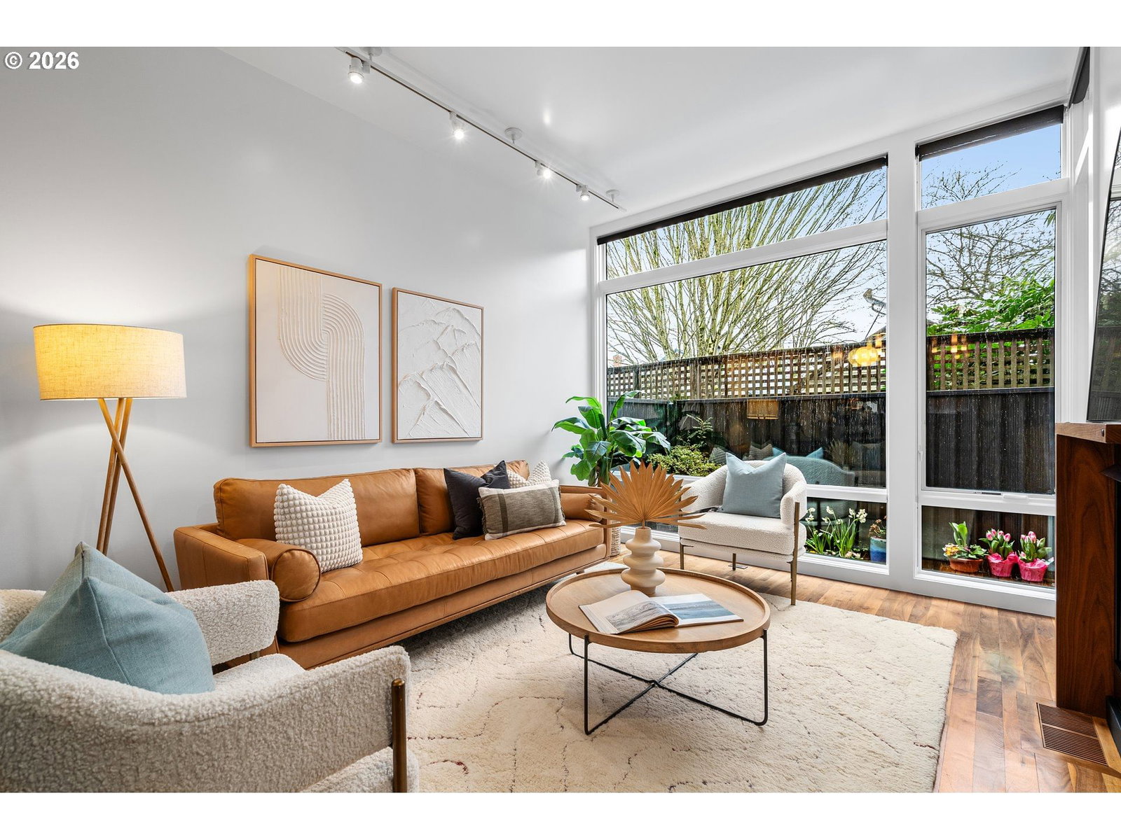 Listing photo 4 of 26, 245 SW MEADE ST #C6, Portland, OR, 97201