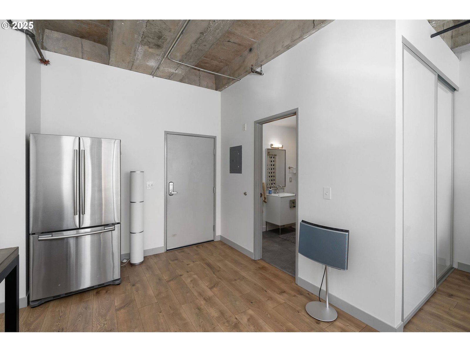Listing photo 4 of 25, 900 NE 81ST AVE #111, Portland, OR, 97213
