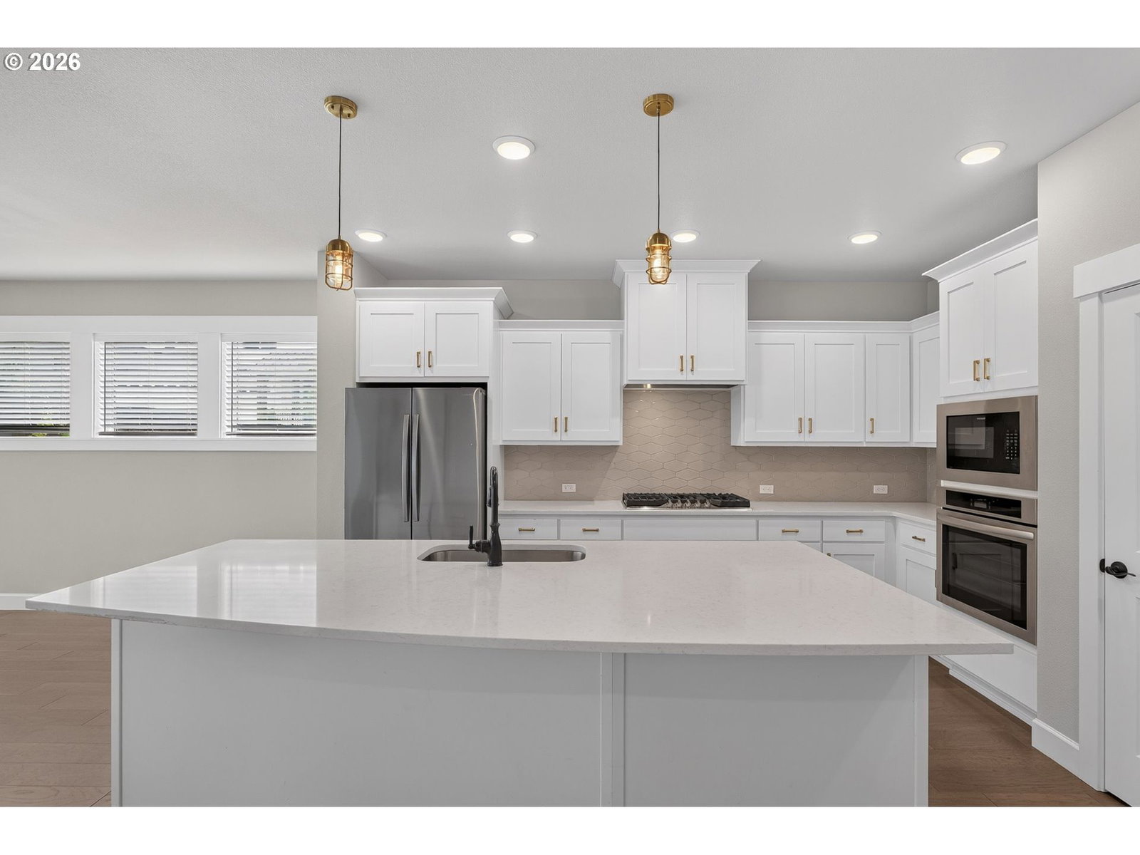 Listing photo 5 of 35, 7306 NW IMOGENE TER, Portland, OR, 97229