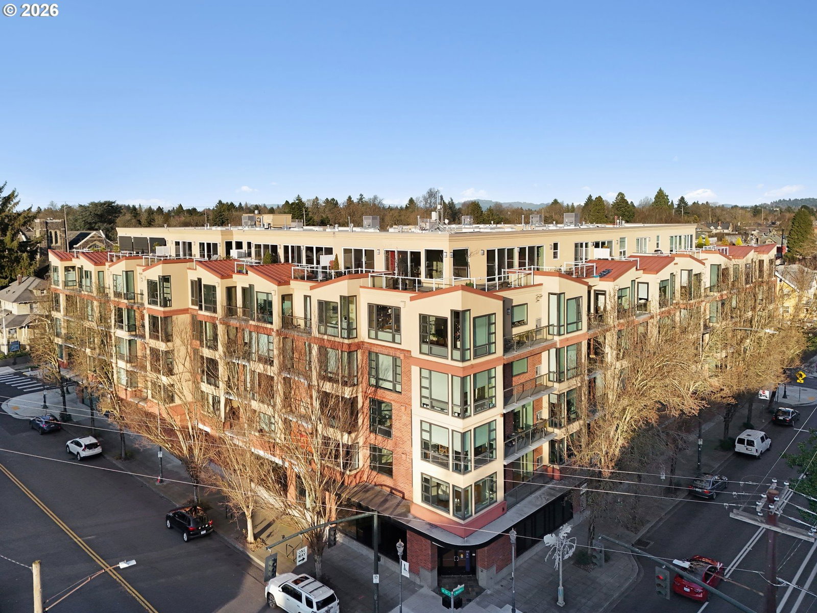 1620 NE BROADWAY ST #222