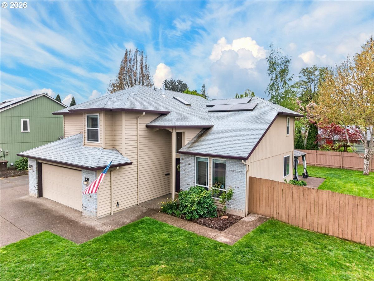Listing photo 4 of 48, 3039 NE 1ST CT, Hillsboro, OR, 97124