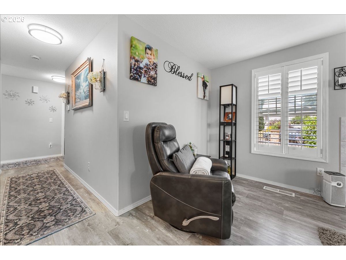 Listing photo 5 of 40, 6604 NE 73RD CIR, Vancouver, WA, 98661