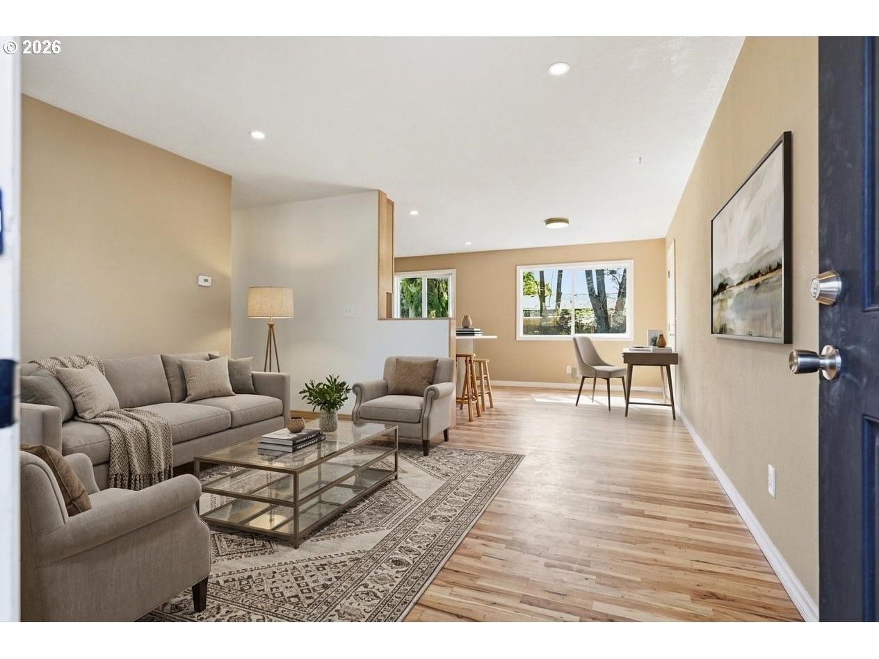 Listing photo 5 of 33, 8723 N CHASE AVE, Portland, OR, 97217