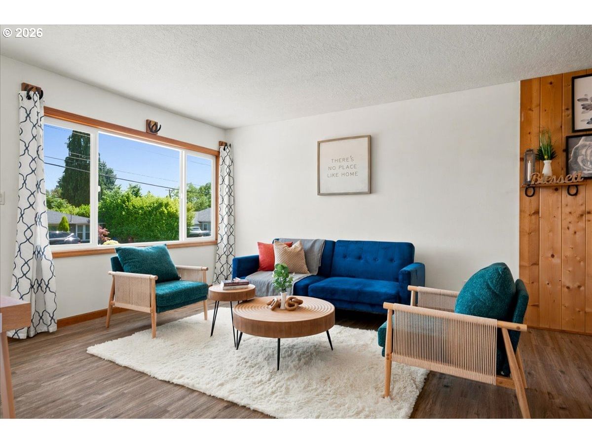 Listing photo 5 of 48, 340 E GLOUCESTER ST, Gladstone, OR, 97027