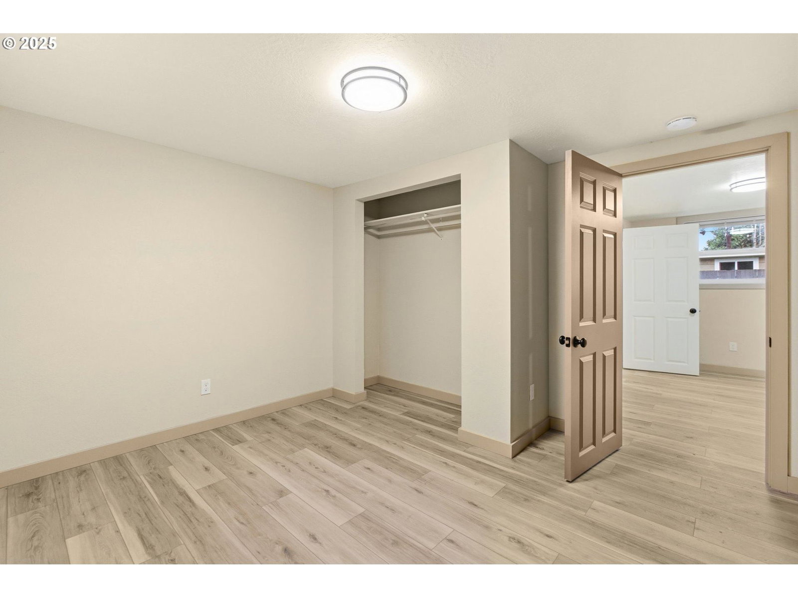 Listing photo 4 of 33, 780 VAN BUREN ST, Eugene, OR, 97402