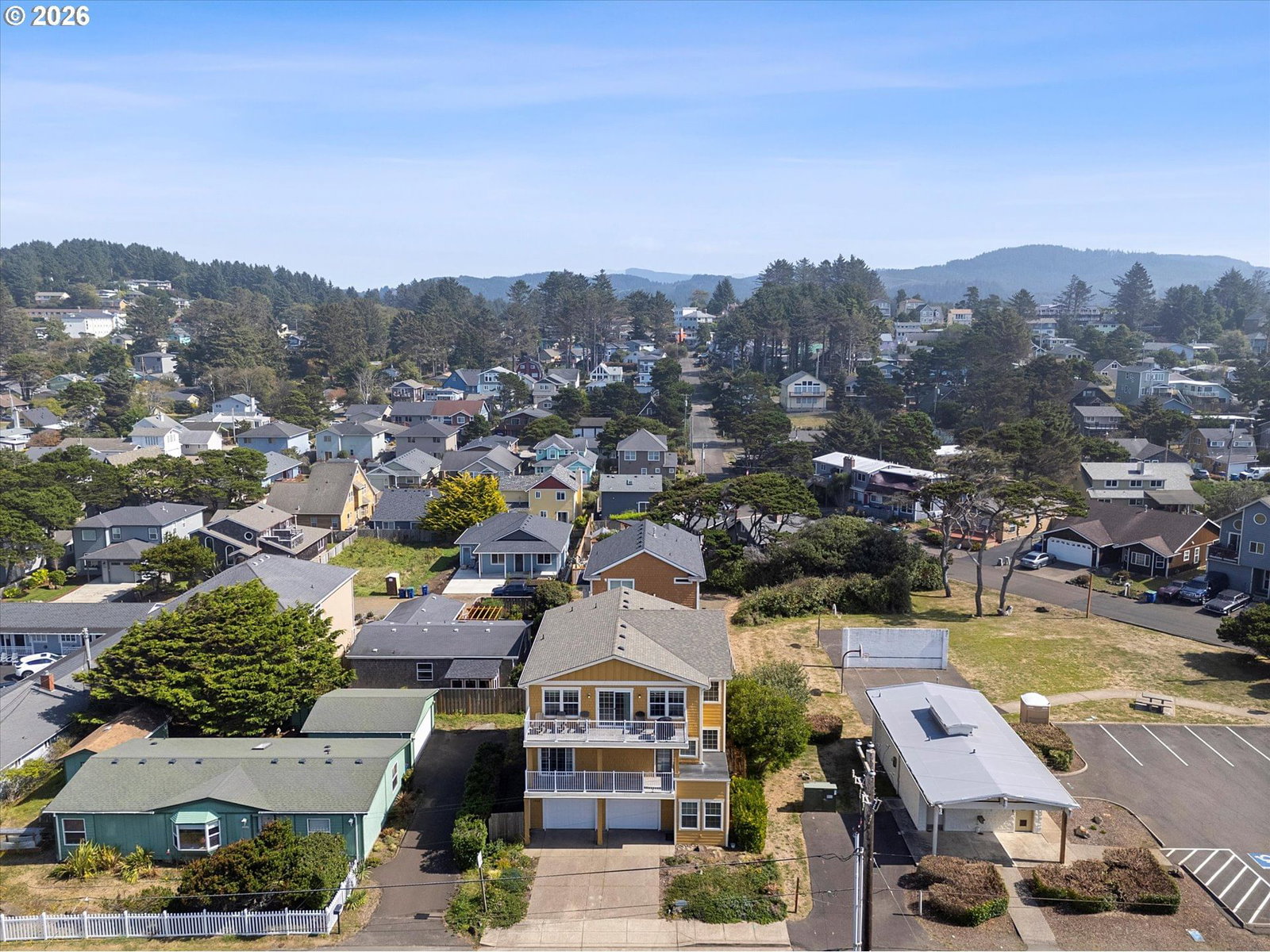 Listing photo 5 of 48, 3208 NW JETTY AVE, Lincoln City, OR, 97367