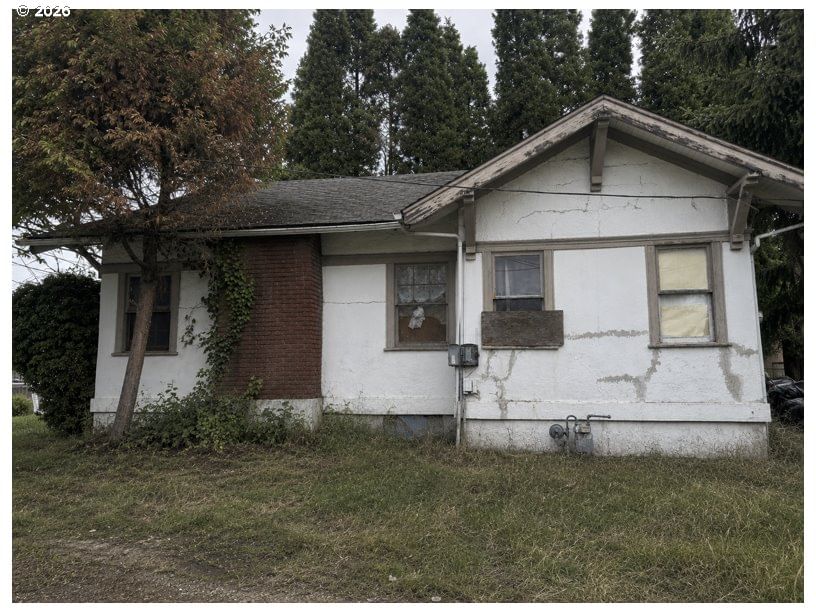 Listing photo 4 of 7, 21260 SE STARK ST, Gresham, OR, 97030