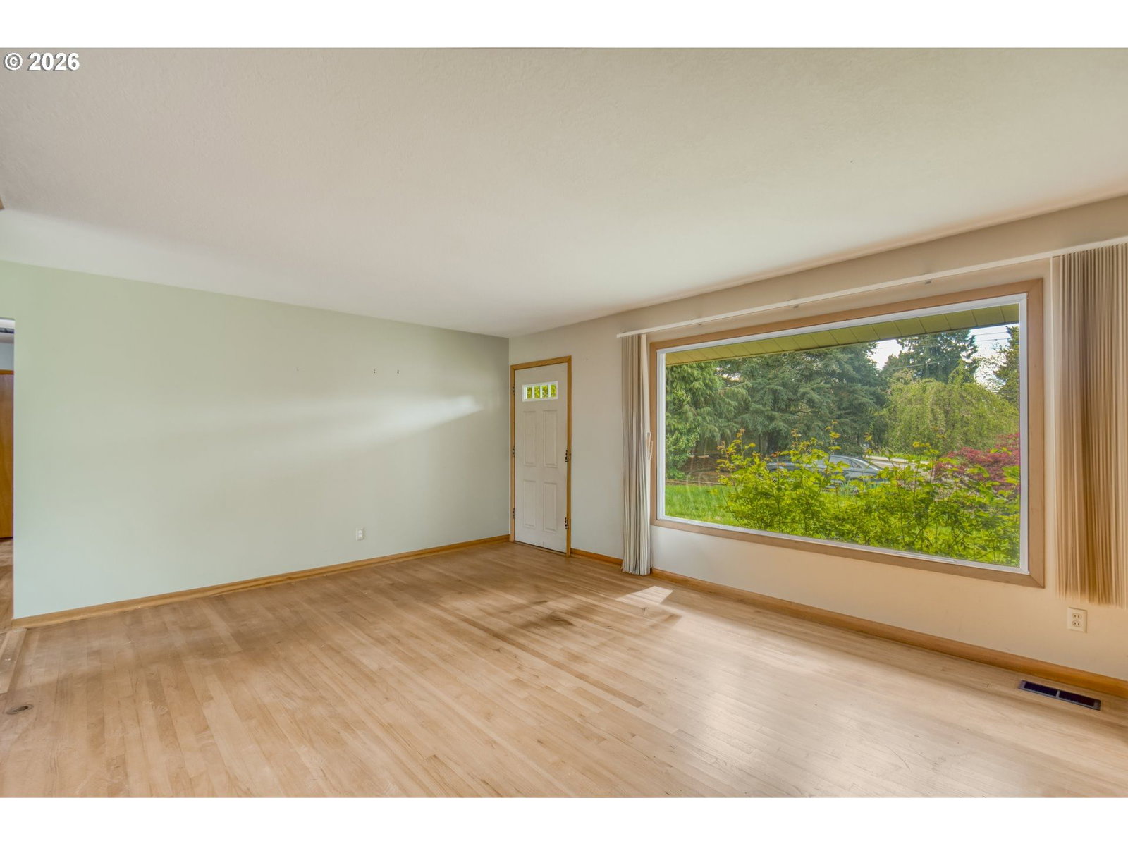 Listing photo 4 of 22, 20100 SW BOONES FERRY RD, Tualatin, OR, 97062