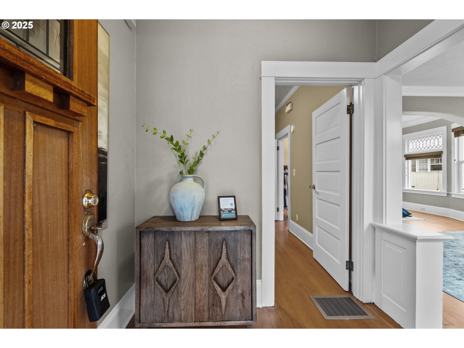 Listing photo 4 of 46, 533 NE FARGO ST, Portland, OR, 97212