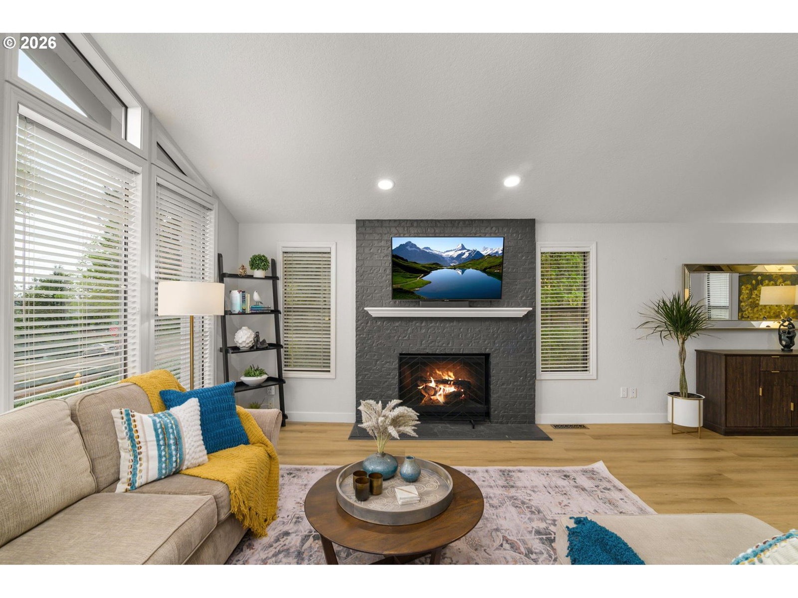 Listing photo 4 of 47, 6002 SKYLINE CIR, West Linn, OR, 97068