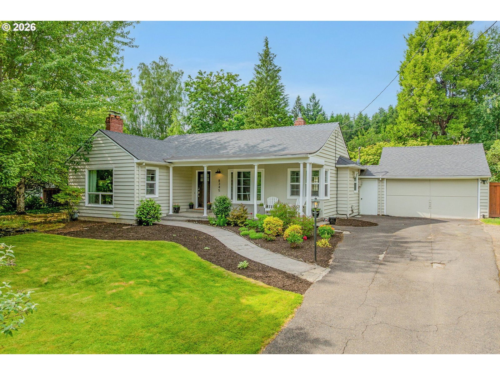 Listing photo 1 of 6