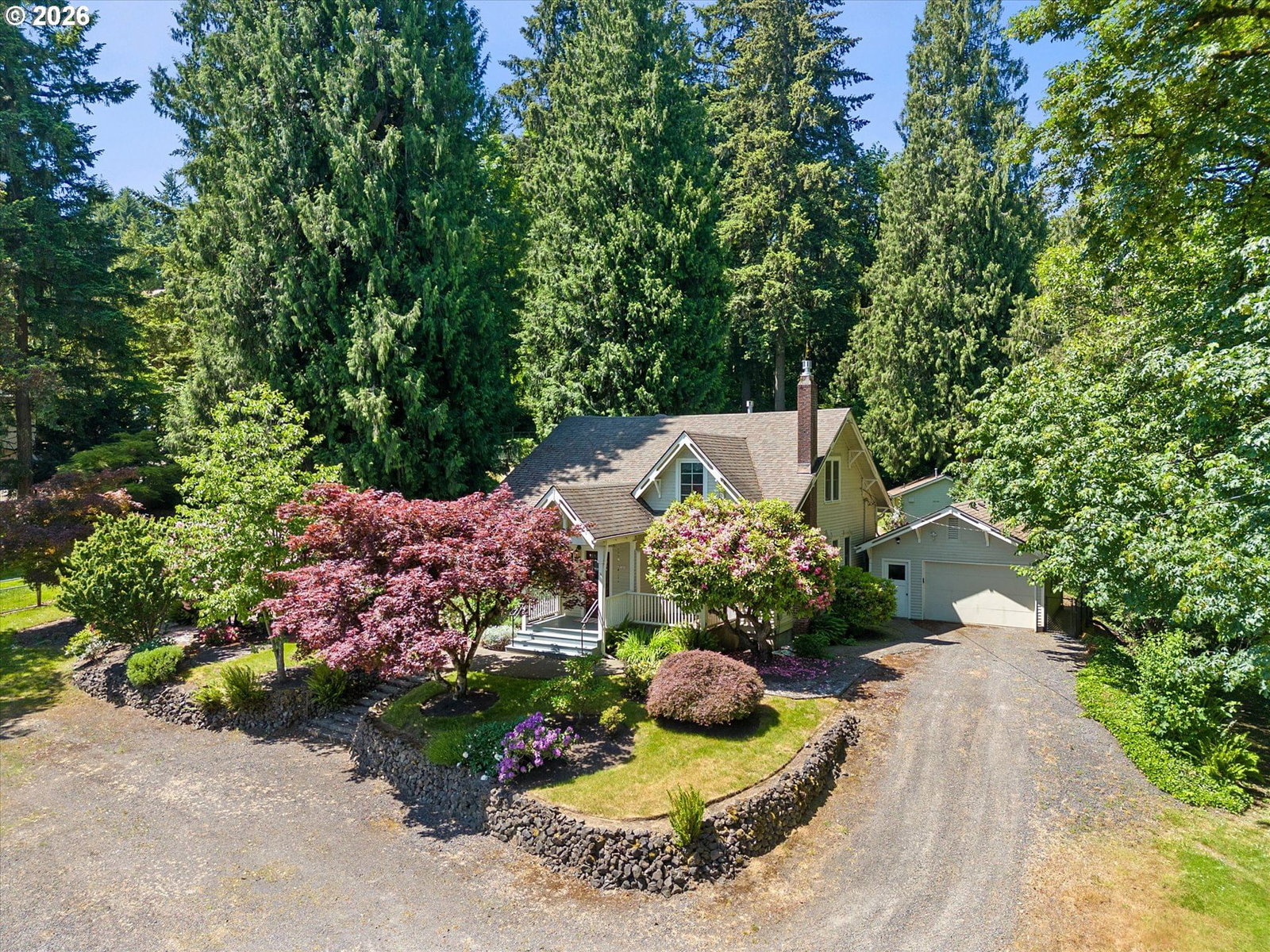 Listing photo 1 of 6