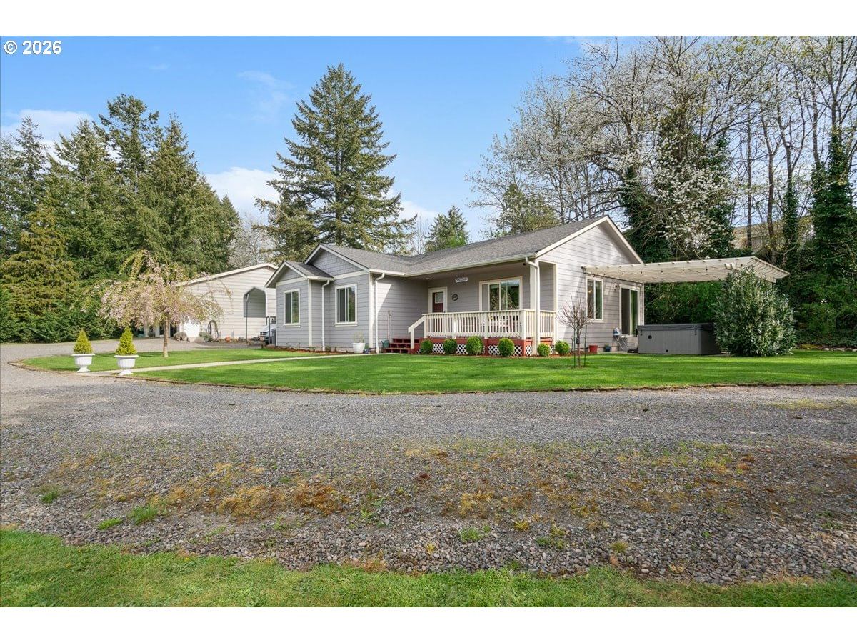 Listing photo 5 of 48, 622 SE 4TH AVE, Mill City, OR, 97360