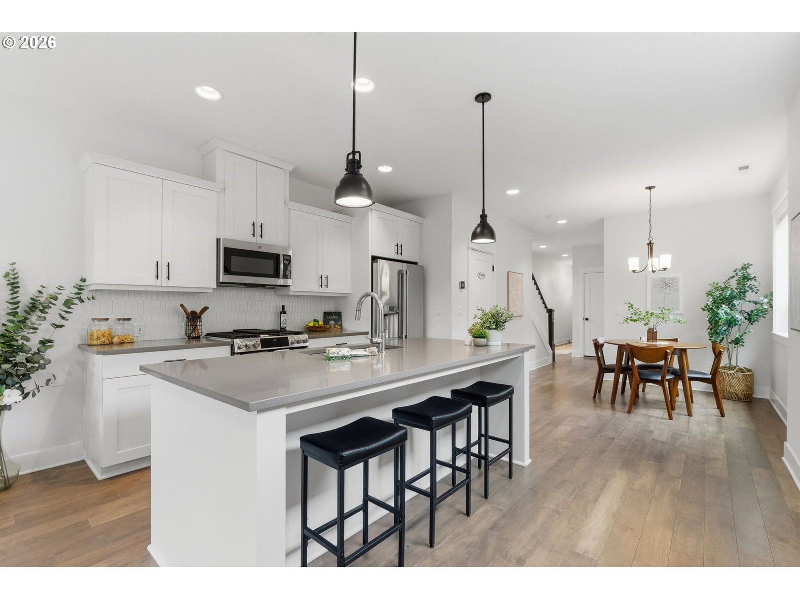 Listing photo 5 of 29, 7462 N STOCKTON AVE, Portland, OR, 97203