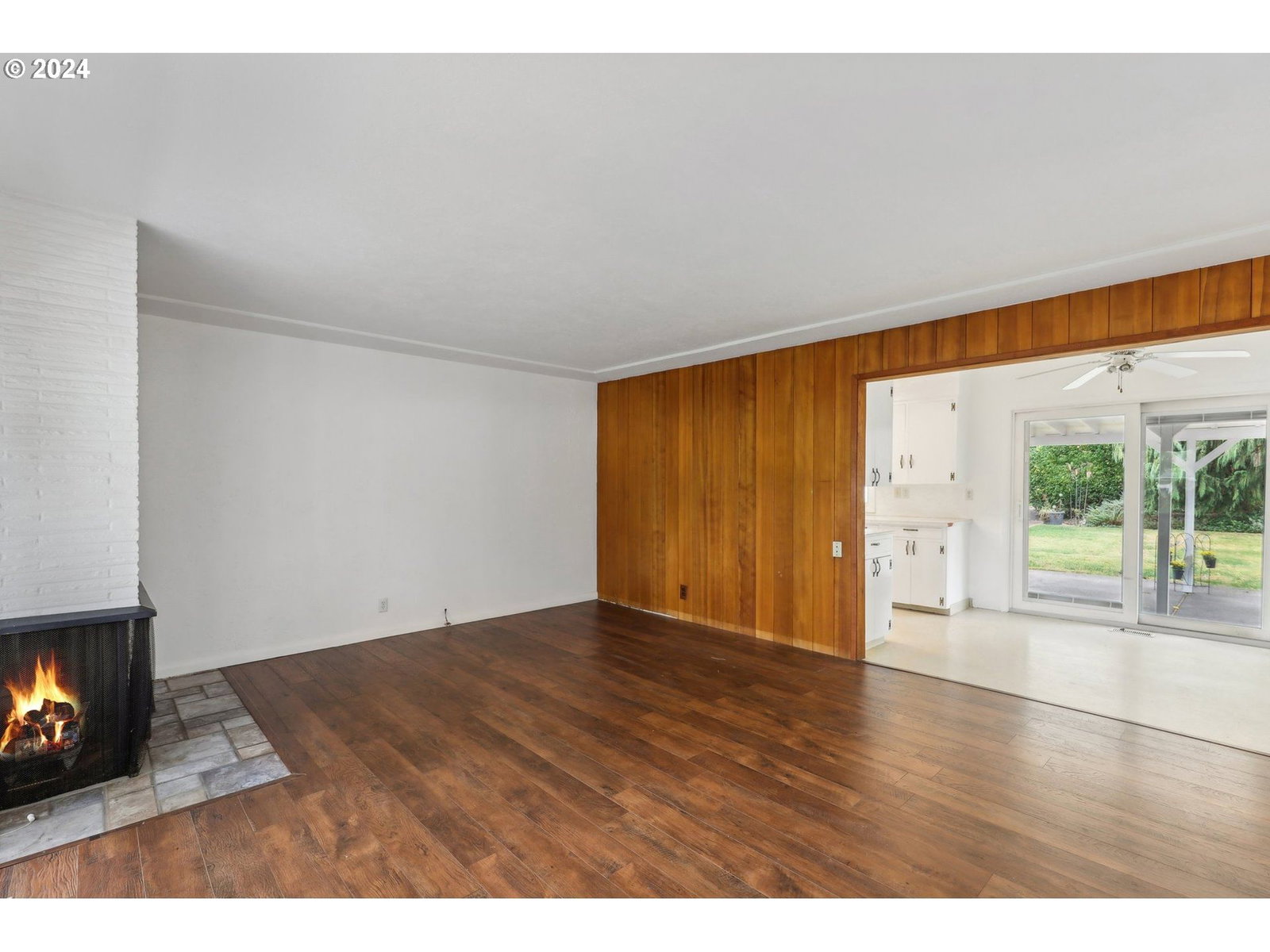 Listing photo 5 of 30, 10910 SW 74TH AVE, Portland, OR, 97223