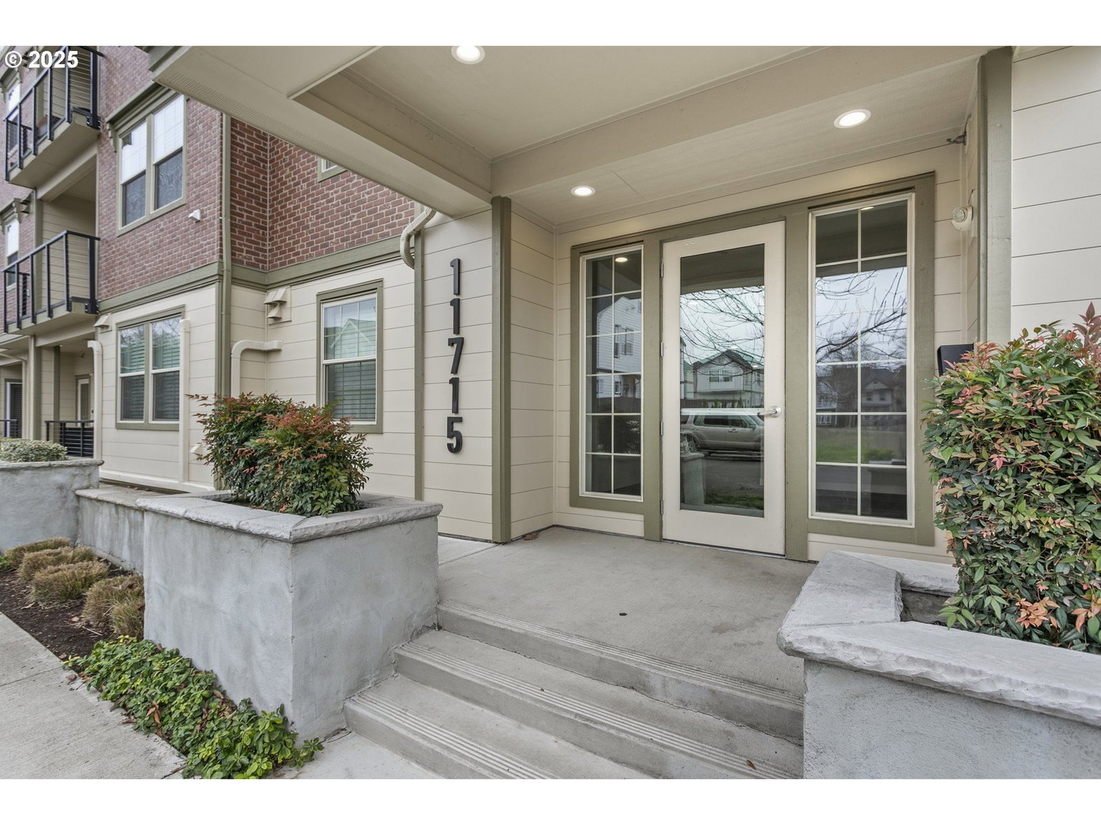 Primary listing photo, 11715 SW VALENCIA LN #202, Wilsonville, OR, 97070