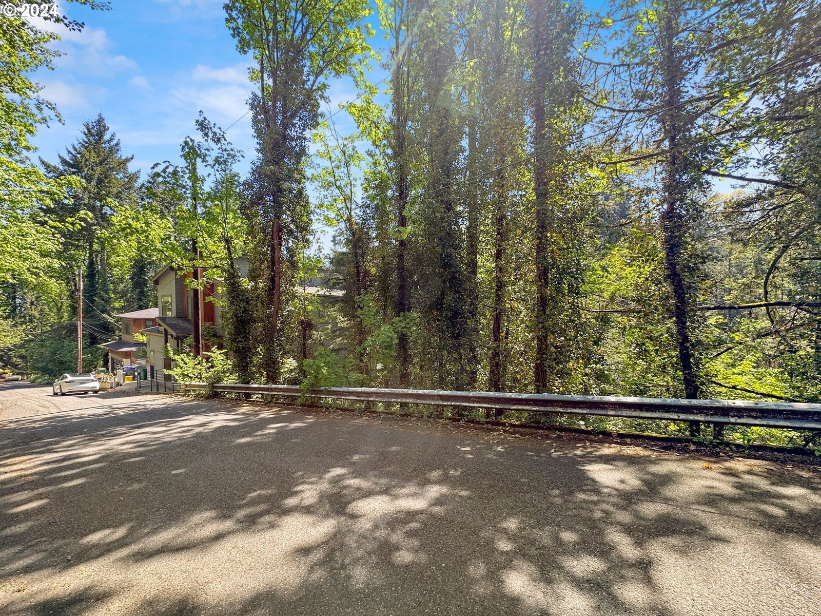Listing photo 1 of 1