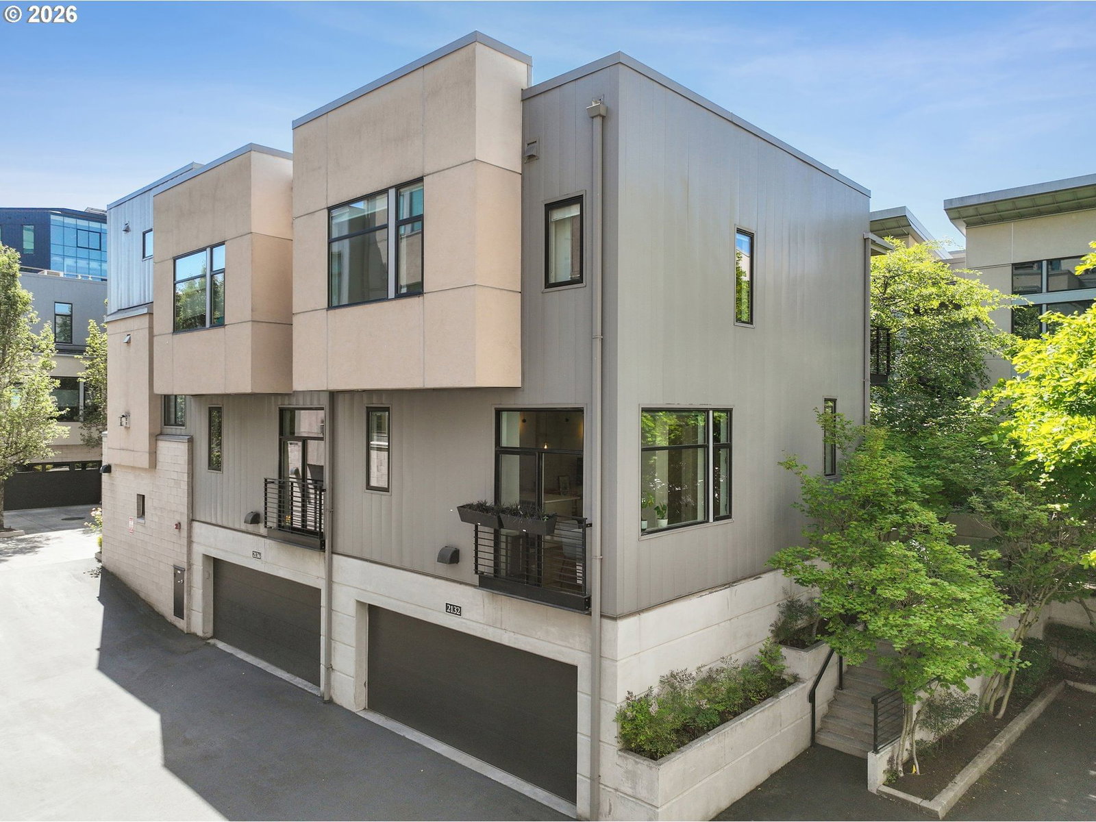 2132 NW 16TH AVE
