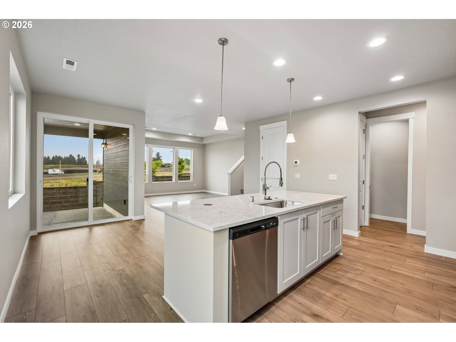 Listing photo 4 of 29, 1606 NE 180th Ave Ave, Vancouver, WA, 98684