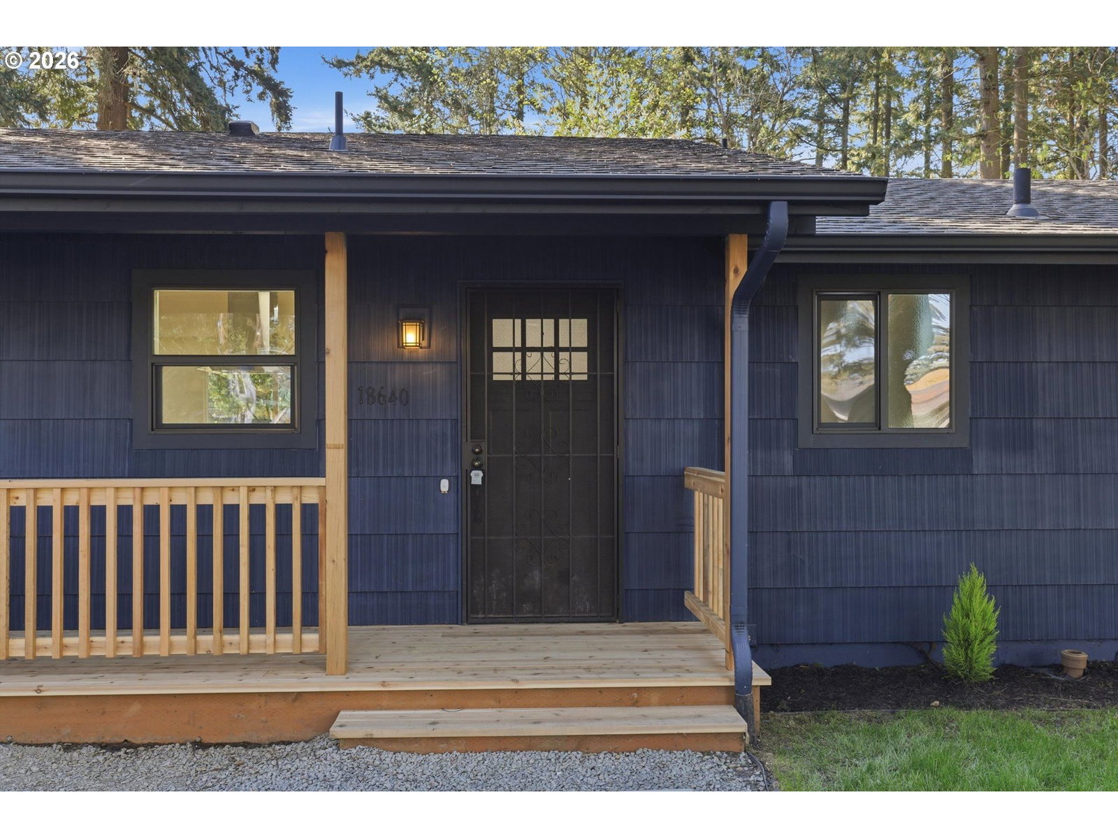 Listing photo 4 of 30, 18640 SE YAMHILL CIR, Portland, OR, 97233