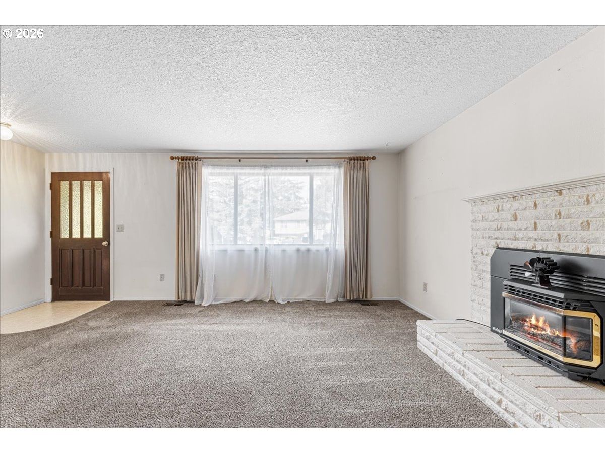 Listing photo 4 of 35, 18765 SW HONEYWOOD CT, Beaverton, OR, 97003