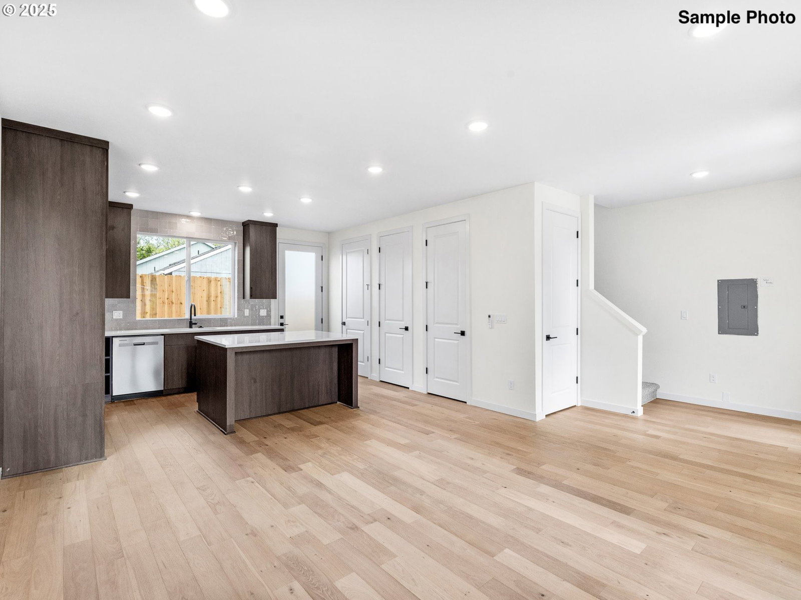Listing photo 5 of 15, 6723 SE Gladstone ST, Portland, OR, 97206