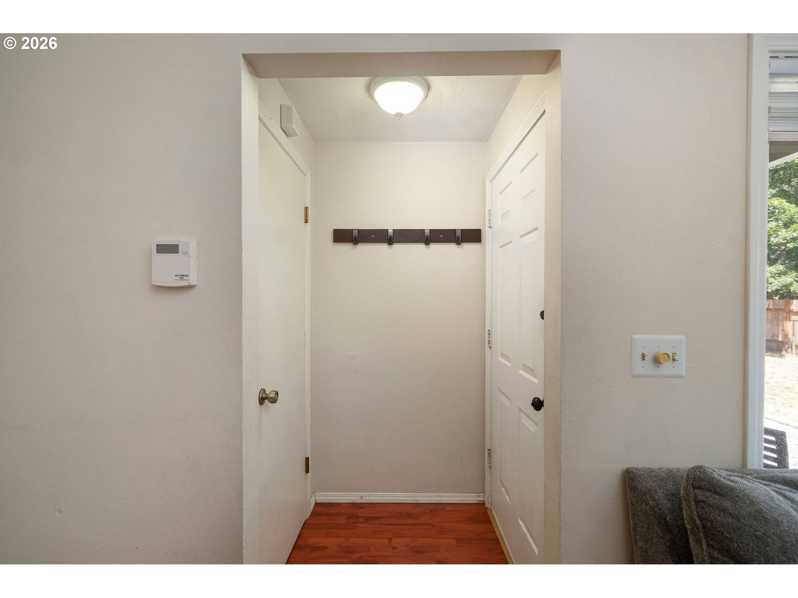Listing photo 5 of 32, 11608 SE REEDWAY ST, Portland, OR, 97266