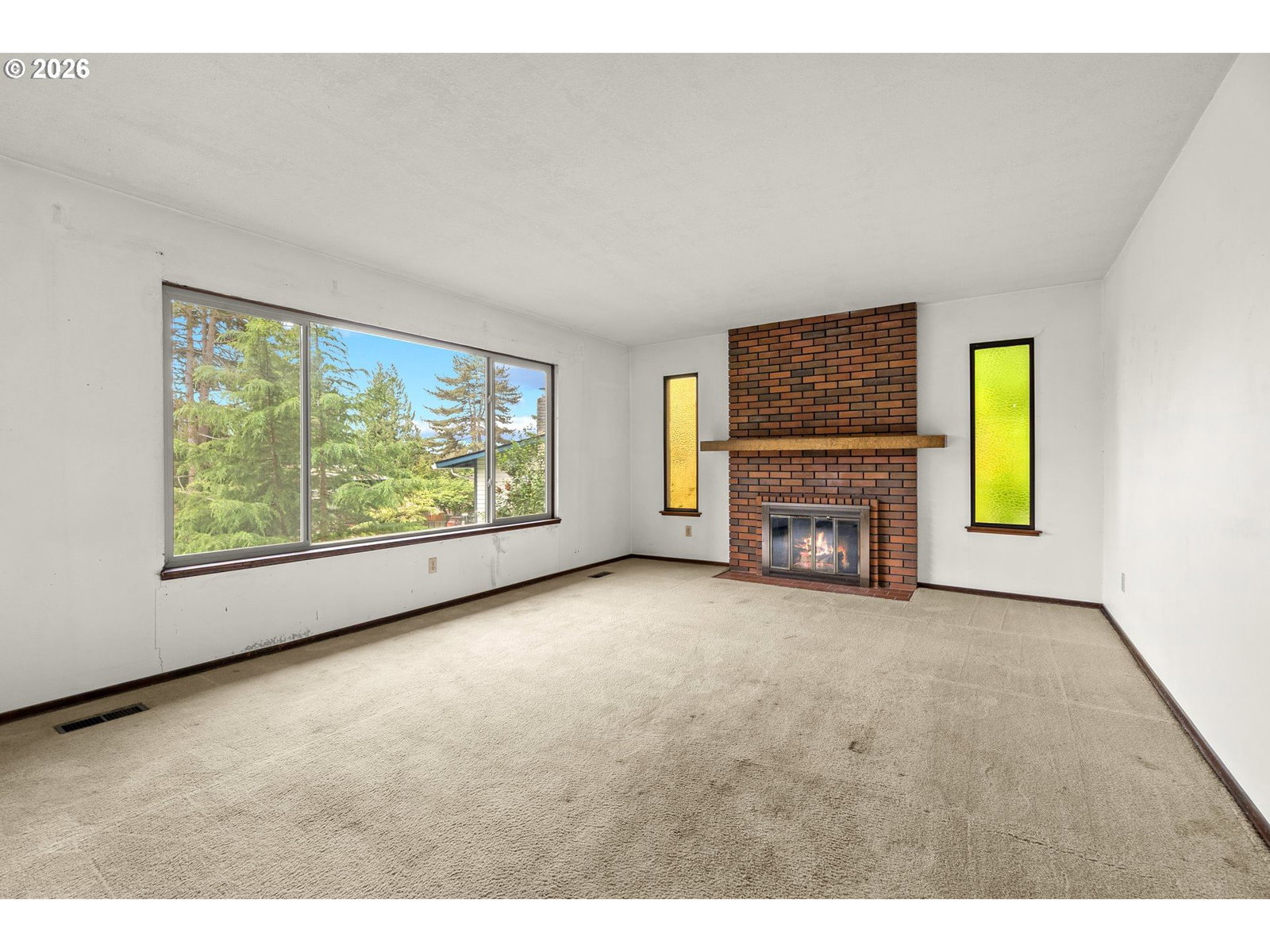 Listing photo 5 of 47, 11925 NW OATFIELD CT, Portland, OR, 97229