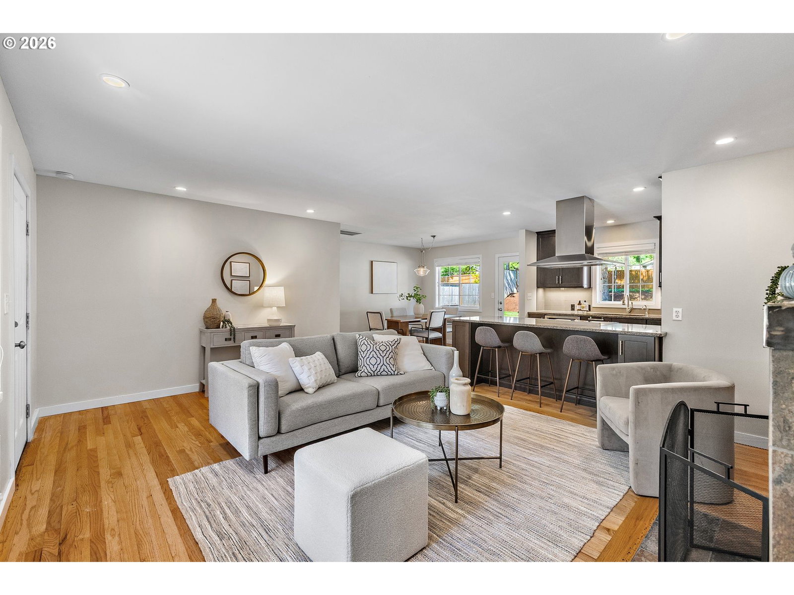 Listing photo 4 of 39, 2140 SW KNOLLCREST DR, Portland, OR, 97225