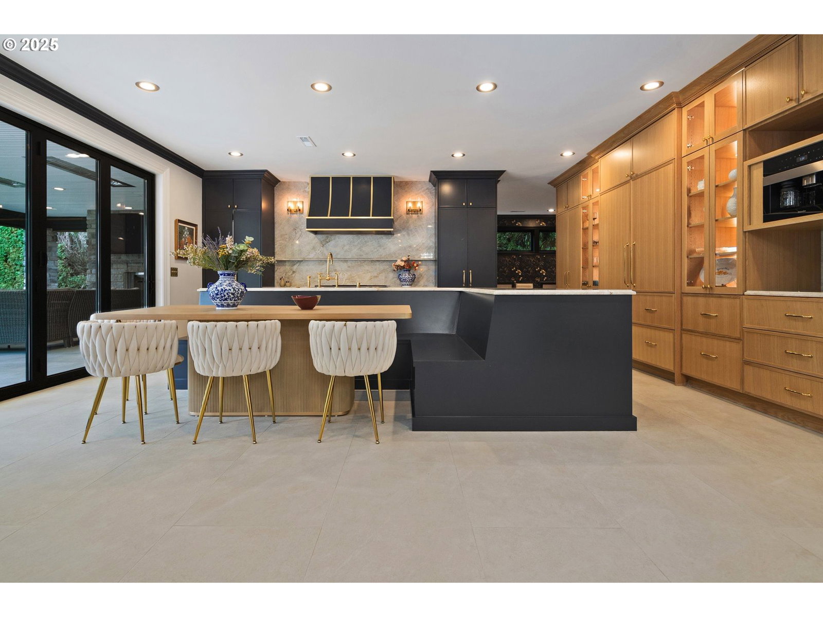 Listing photo 4 of 47, 715 SE SHERLEY CT, Vancouver, WA, 98664